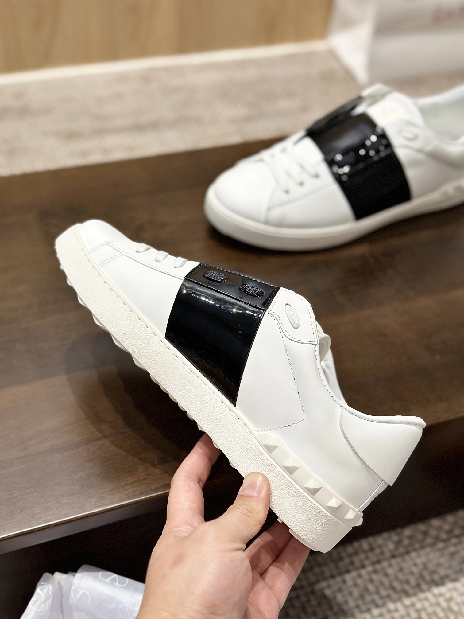 OOBB-- RY2S0830TCQA01 cowhide item: D-X158B2370