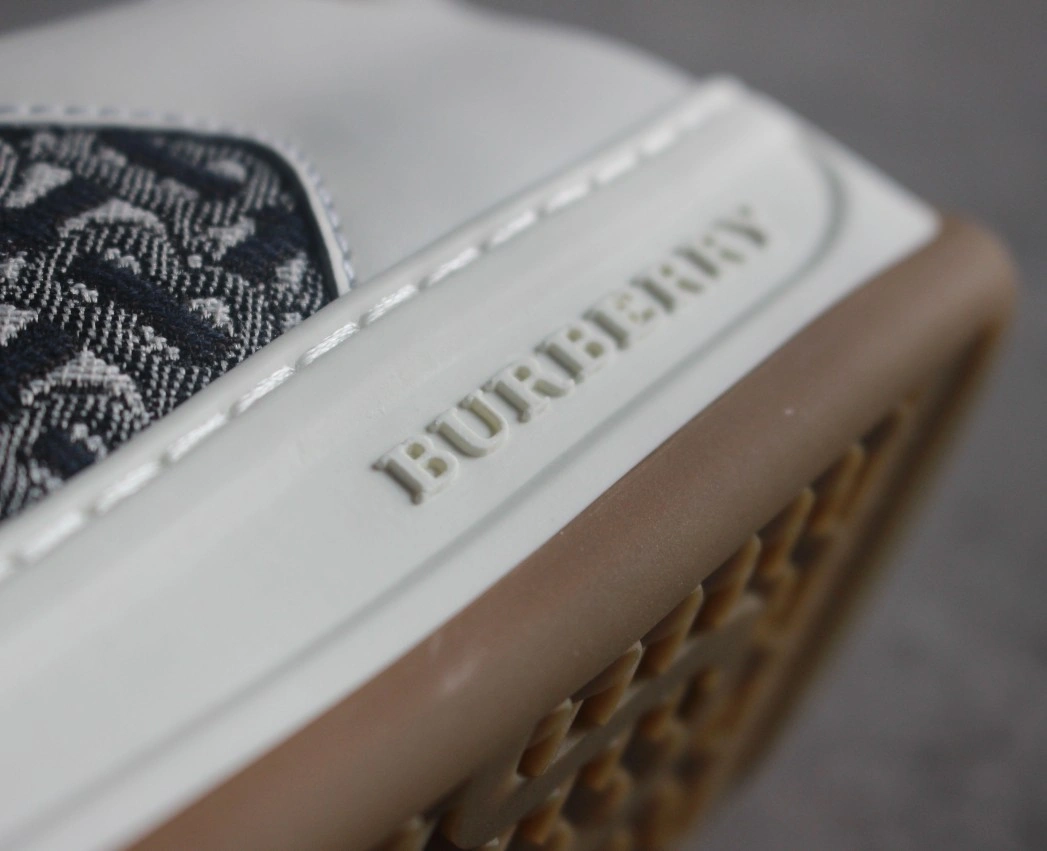 OOBB-- TPU item:C-X185D06157