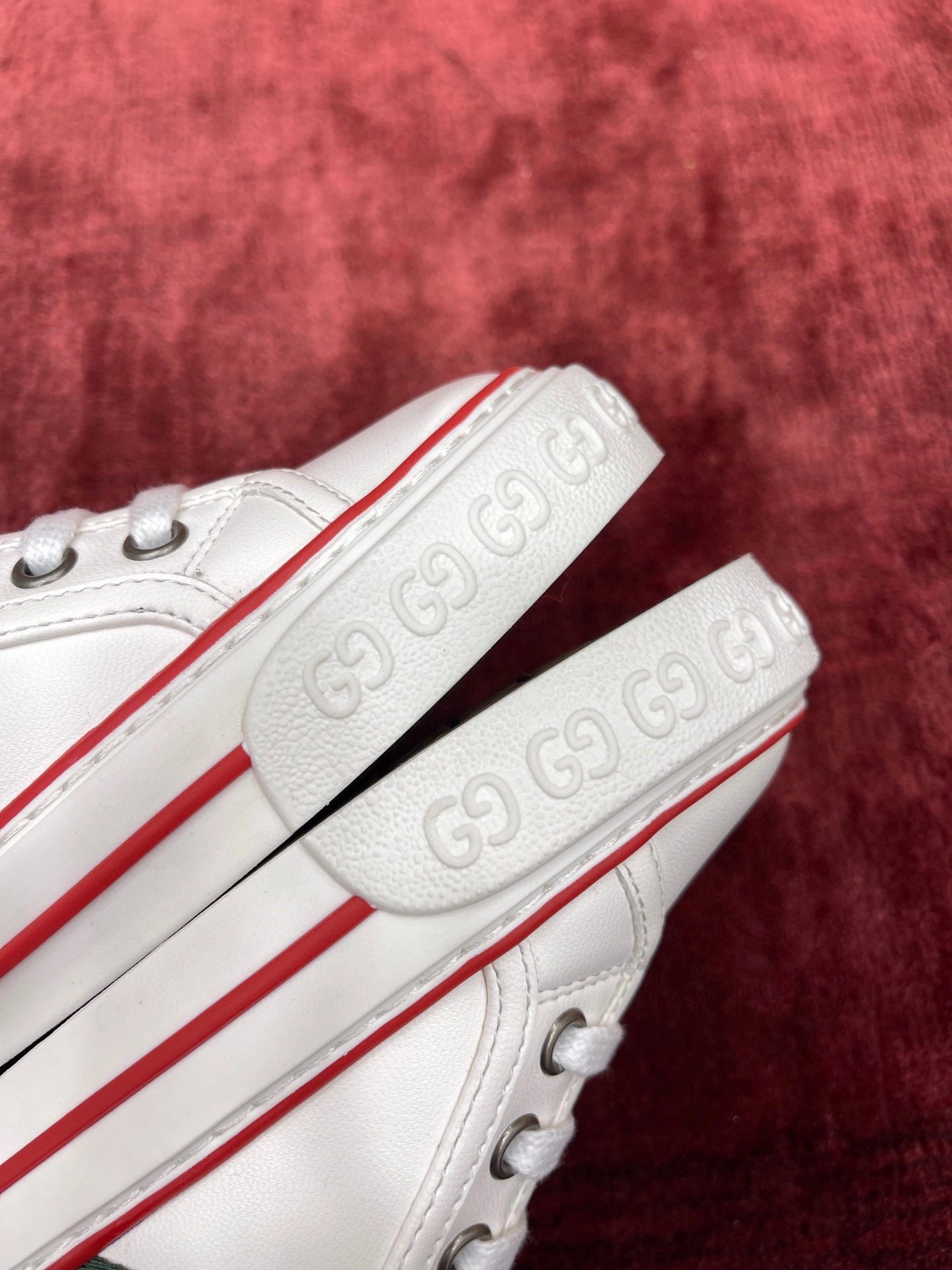 OOBB-- Tennis 1977 item : B-X048B2504