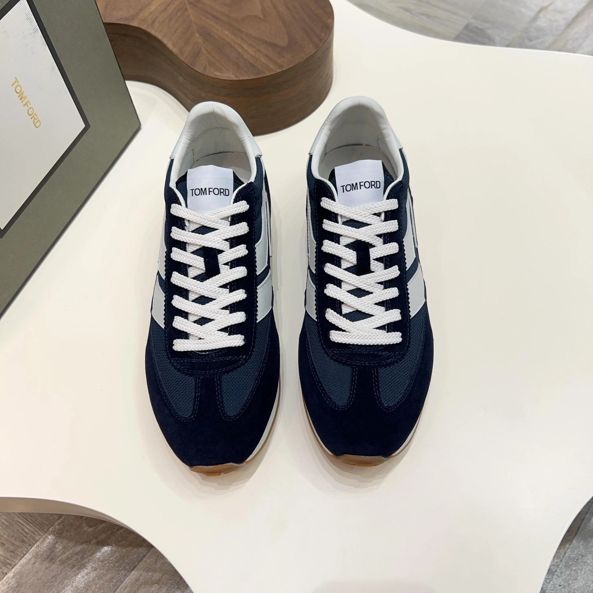 OOBB-- To7 For4 J1511L-CL456N_3LA06 cowhide item:E-X000F2652