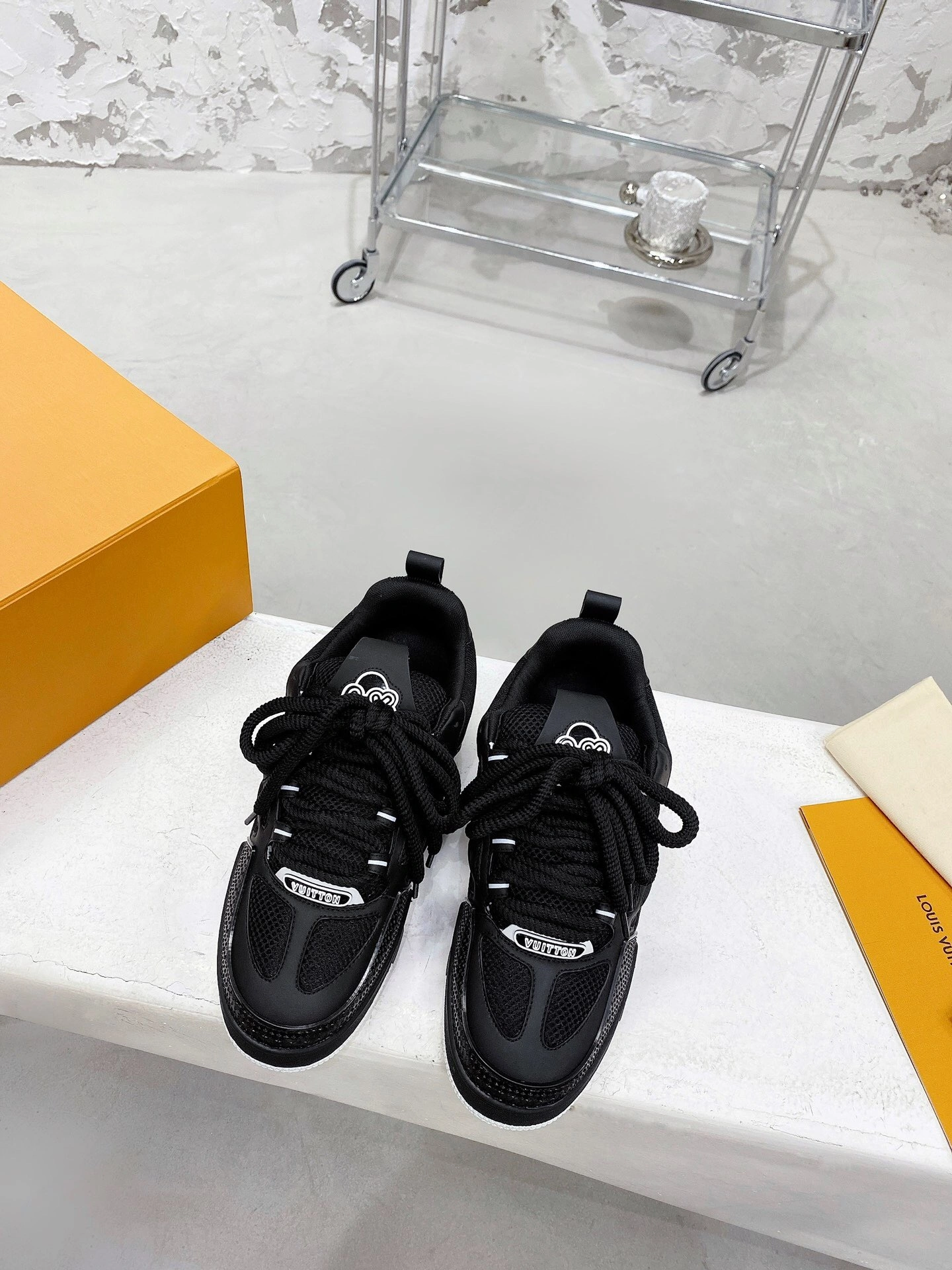OOBB-- Trainer 3colour item:B-X158G1701-3