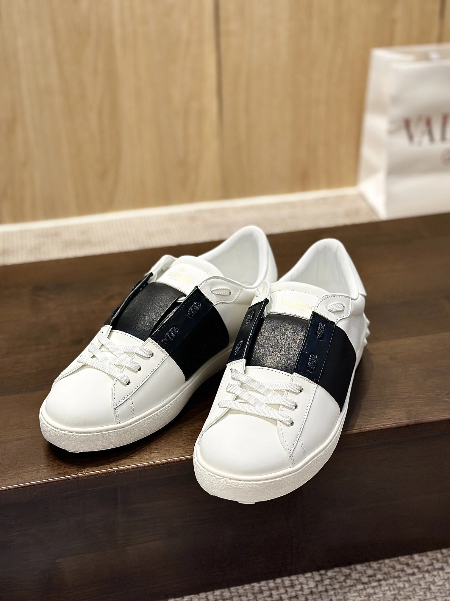&OOBB-- UY2S0830BLUA01 cowhide item: D-X158B2371