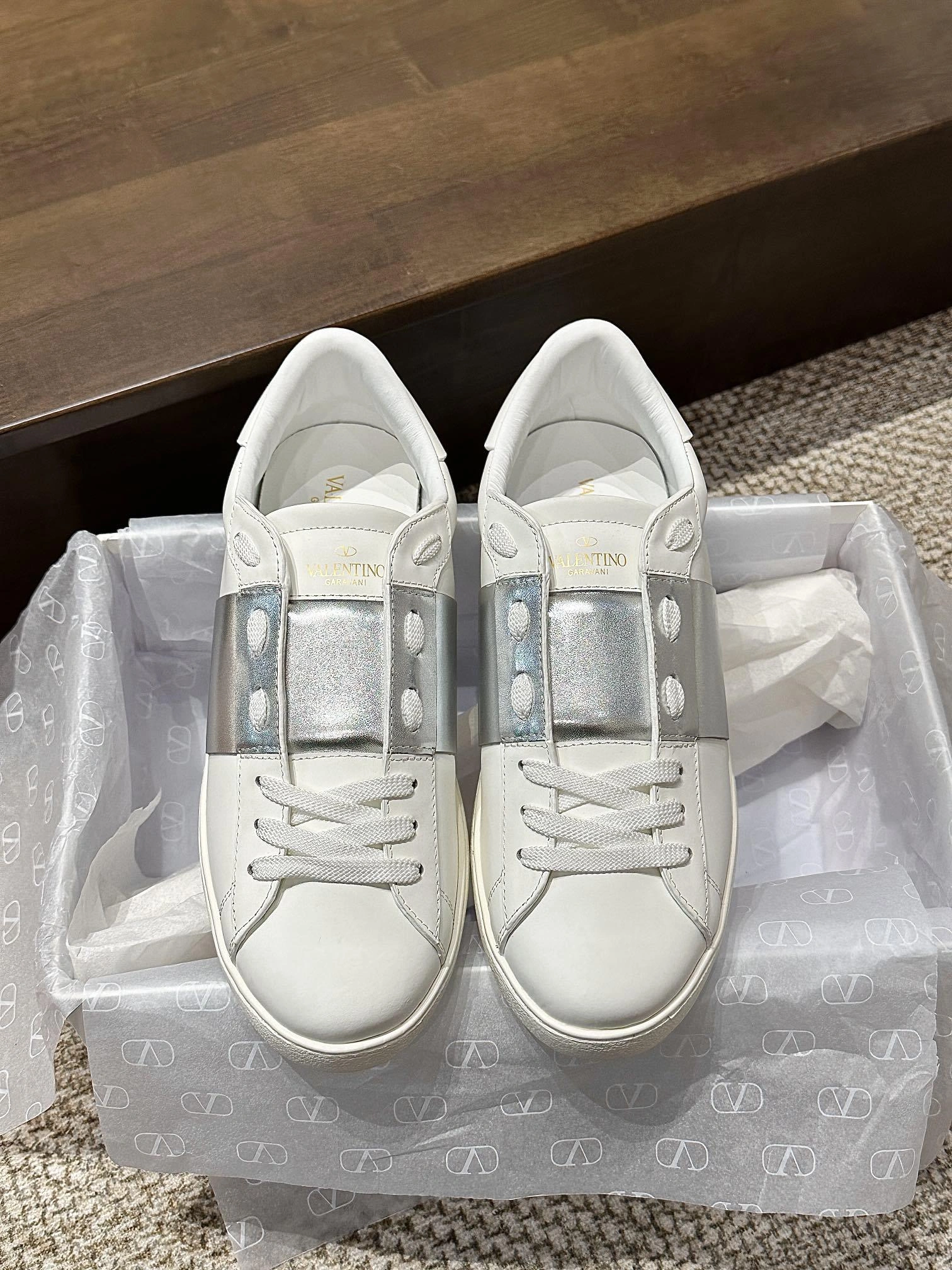 OOBB-- UY2S0830FLR857 cowhide item: D-X158B2377
