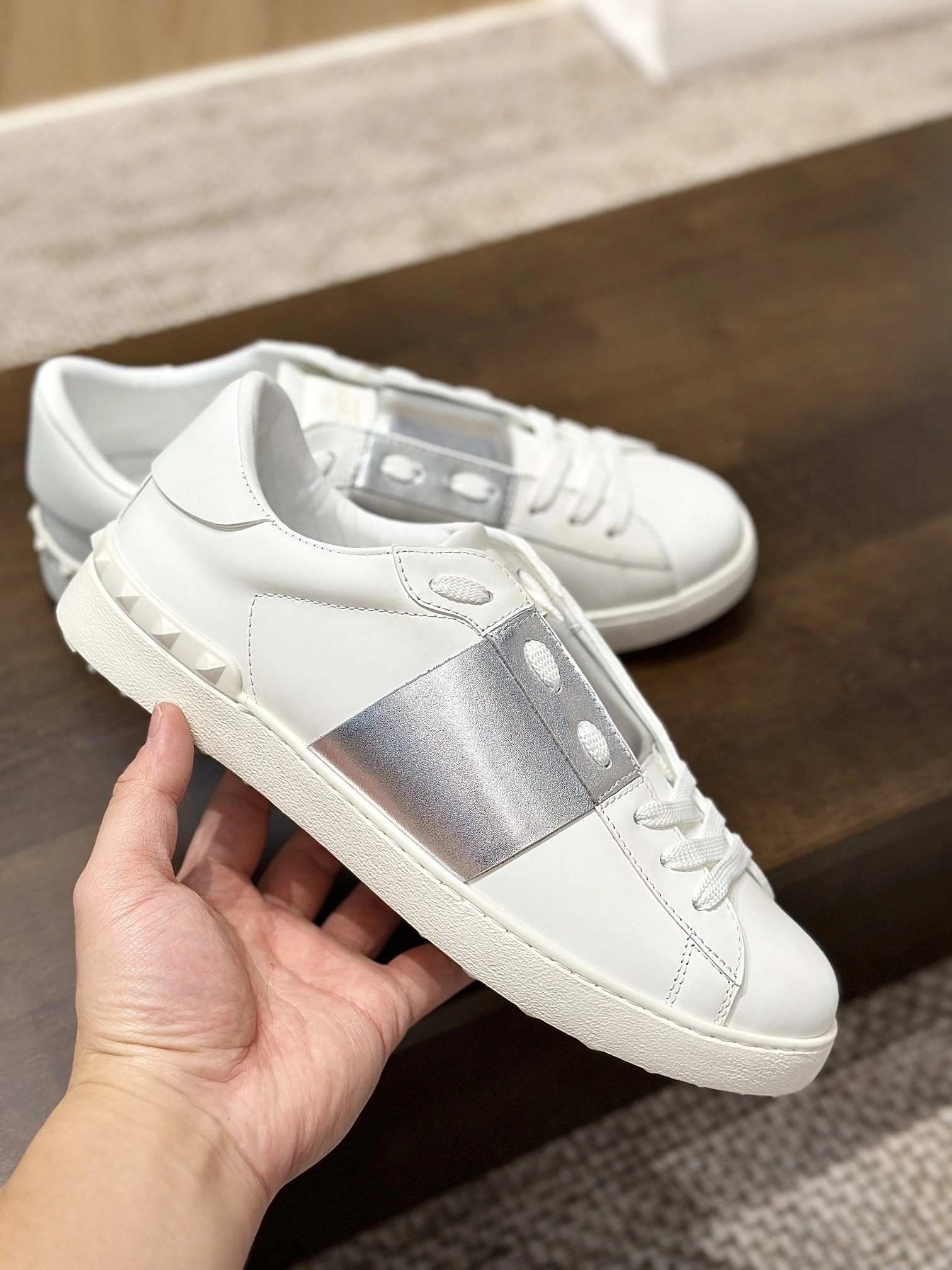 OOBB-- UY2S0830FLR857 cowhide item: D-X158B2377