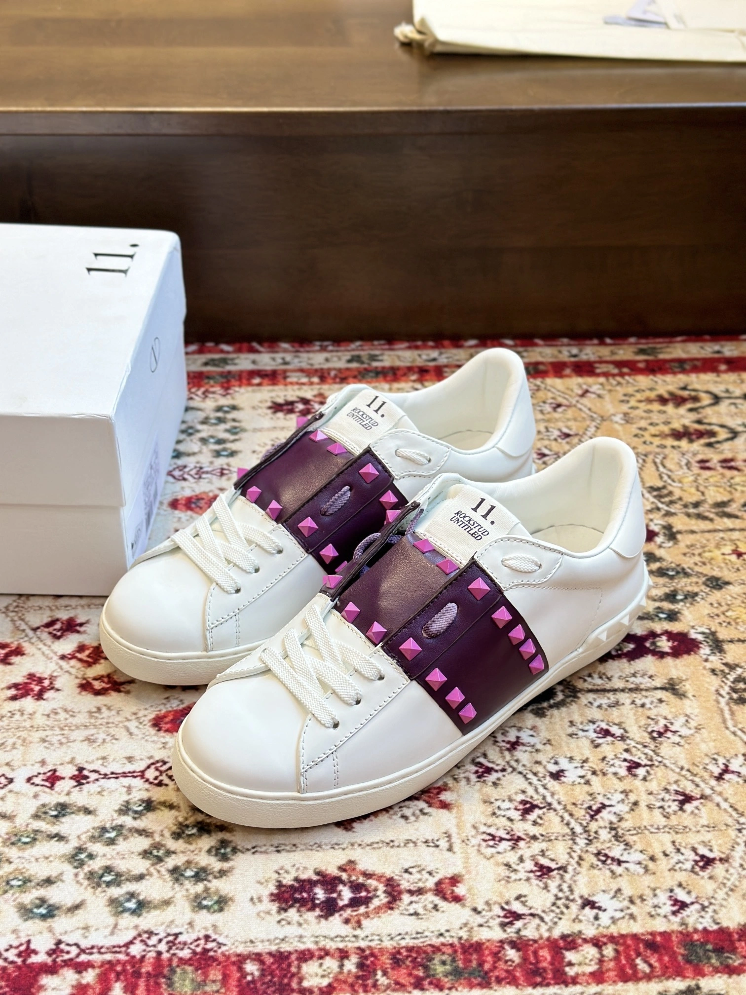 OOBB-- V1859ti9o 1W2S0A01VEG43A cowhide item:E-X230F1807