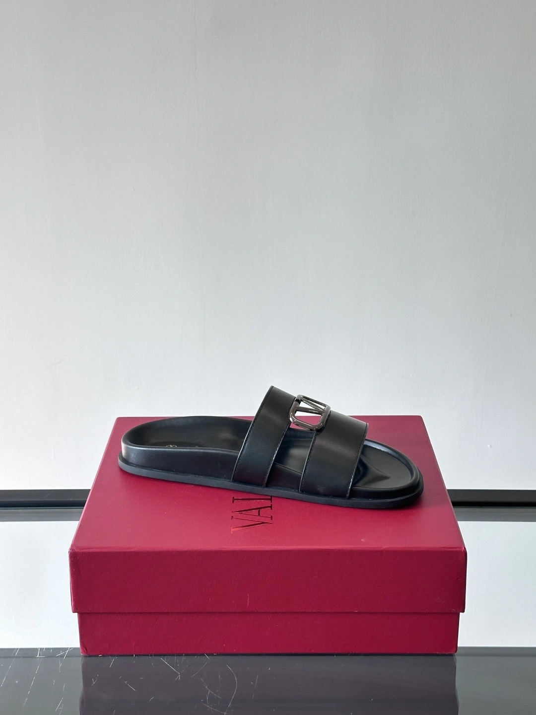 OOBB-- V1859ti9o 1Y2S0G23SZH0NO Calfskin item:E-X291D0231