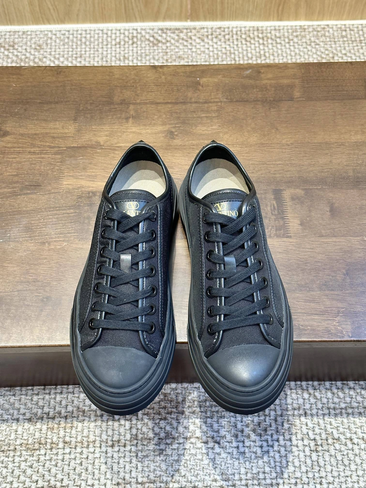 OOBB-- V1859ti9o 2Y0S0H02UAK0NO cowhide item:E-X230F1827