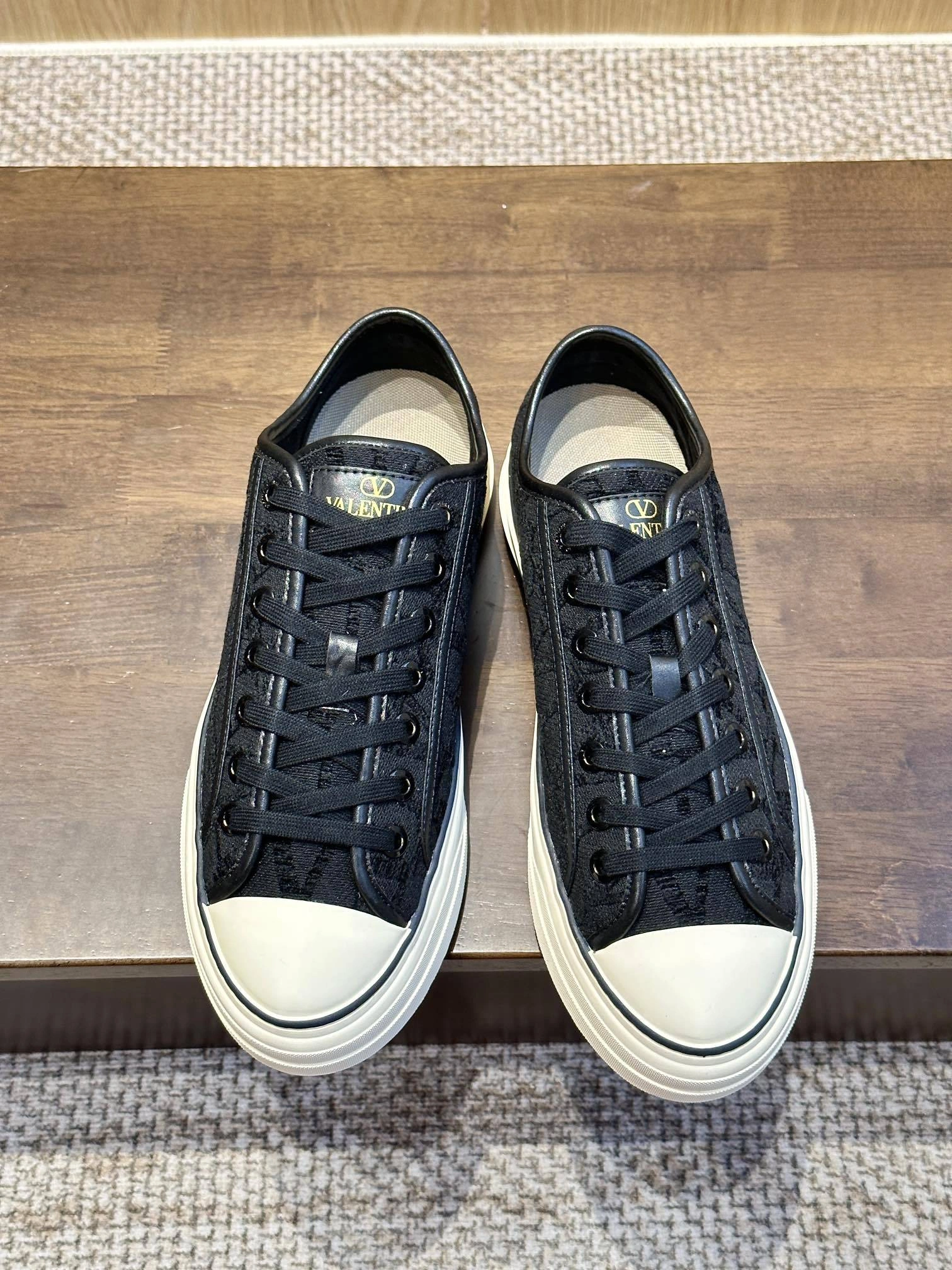 OOBB-- V1859ti9o 3Y2S0H02WLV0NO cowhide item:E-X230F1828