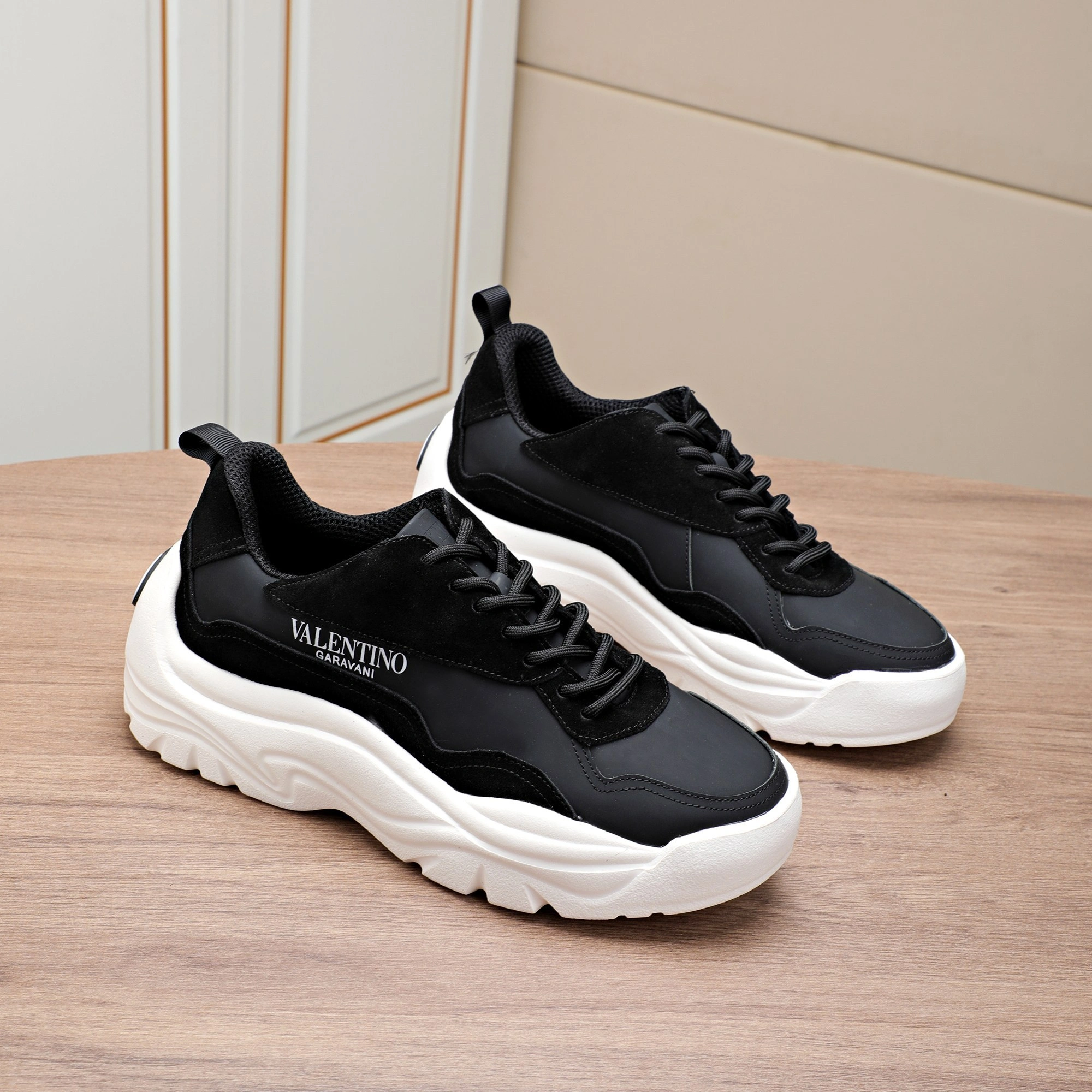 OOBB-- V1859ti9o SY2S0B17VRN0NO cowhide item:E-X302A0228