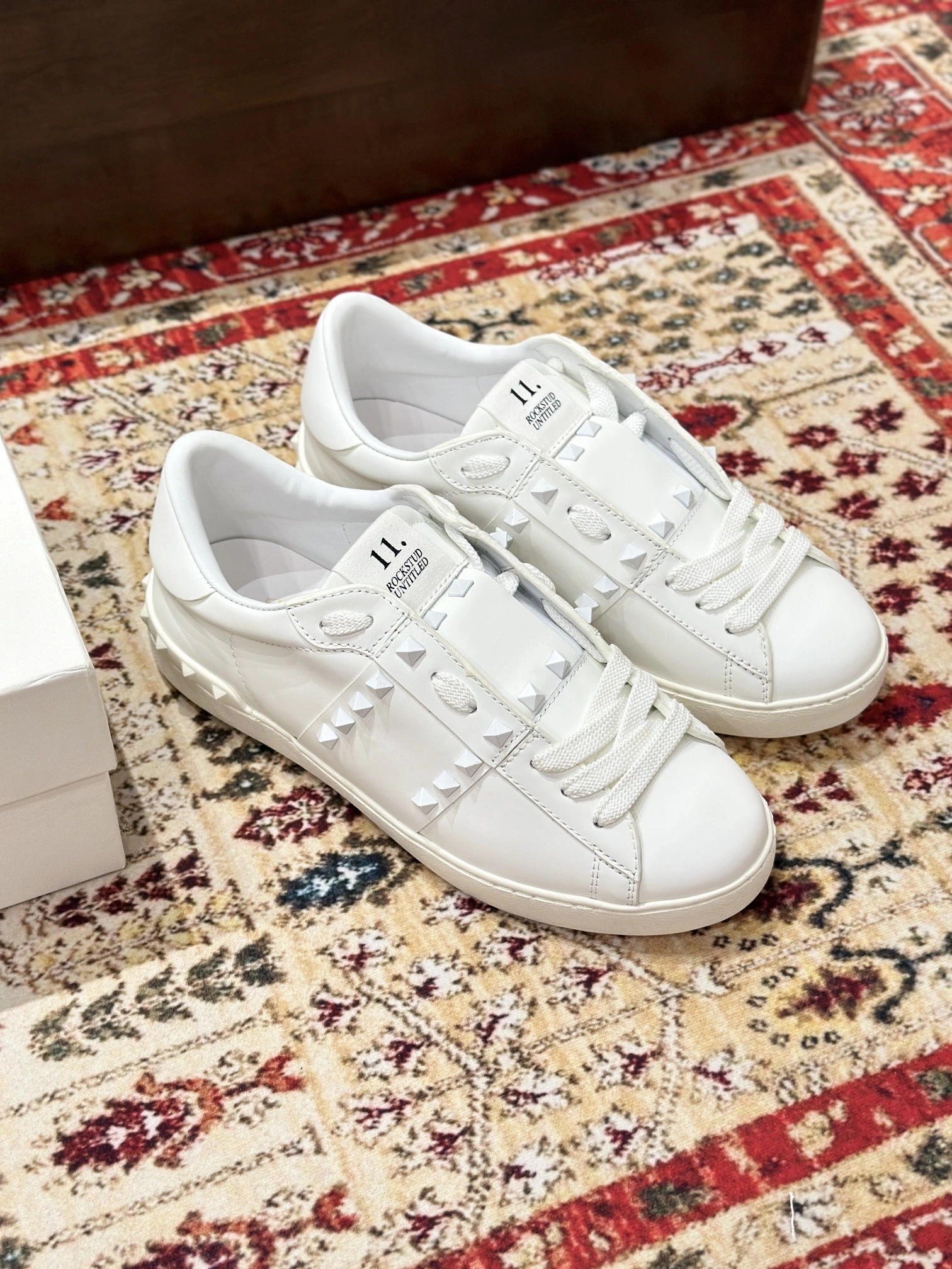 OOBB-- V1859ti9o TW2S0A01YEK0BO cowhide item:E-X230F1825