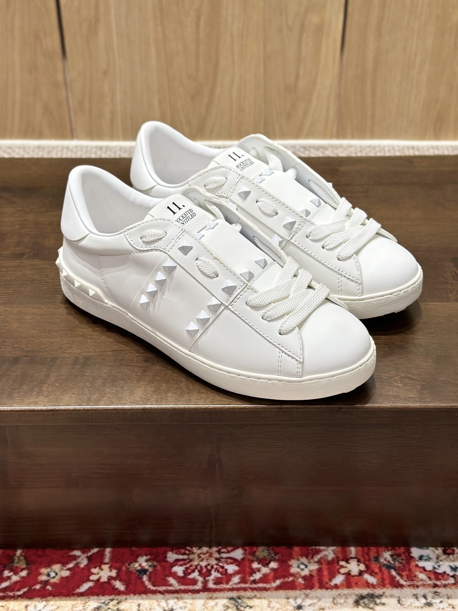 OOBB-- V1859ti9o TW2S0A01YEK0BO cowhide item:E-X230F1825