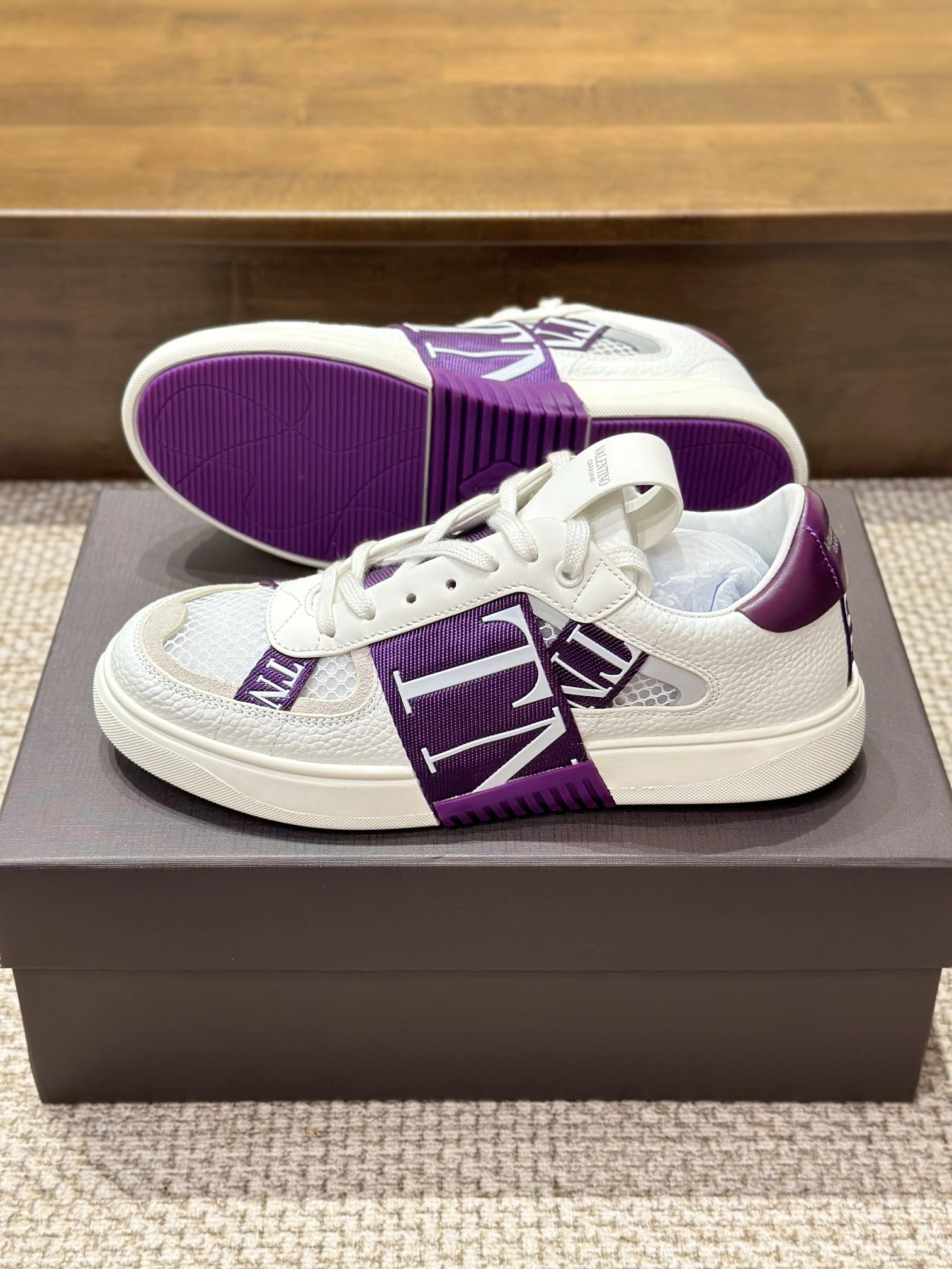 OOBB-- V1859ti9o XY0S0C58SWFQ1W Calfskin item:E-X230F1821