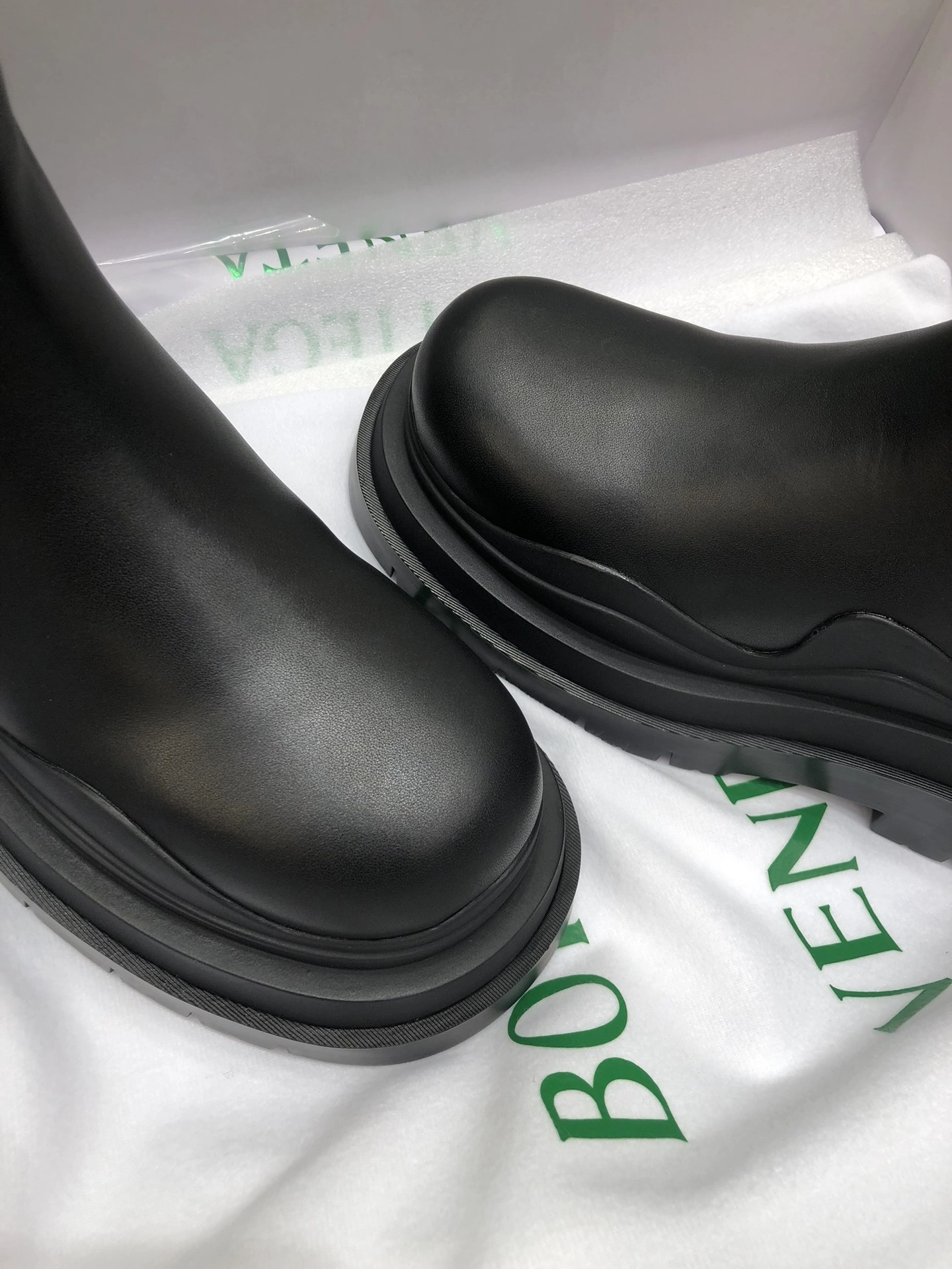 OOBB-- V595t1 630284VBS501029 630297VBS501029 Calfskin item:D-X062L1052