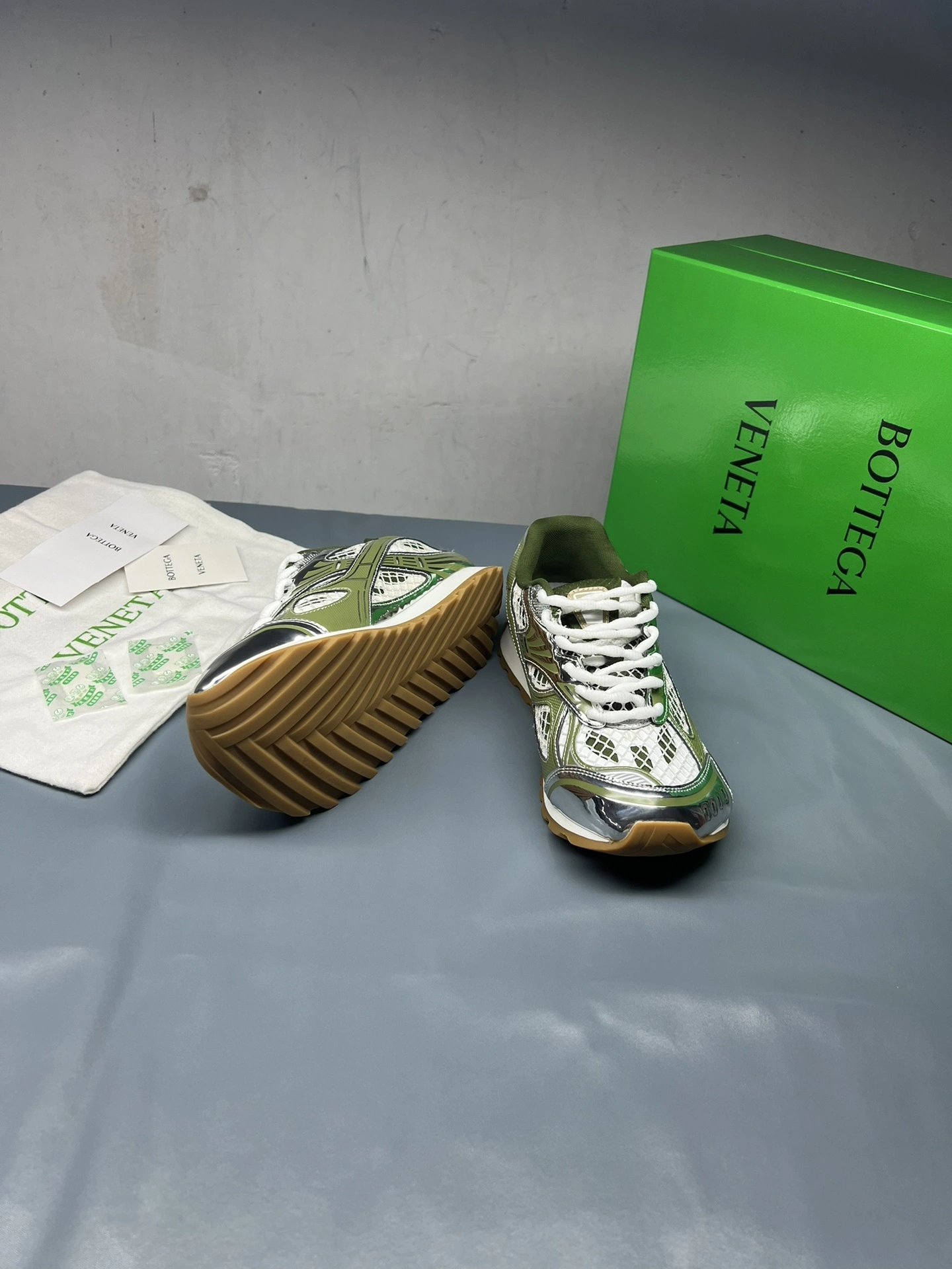 &OOBB-- V595t1 741357V2X402848 item:D-X000G0376