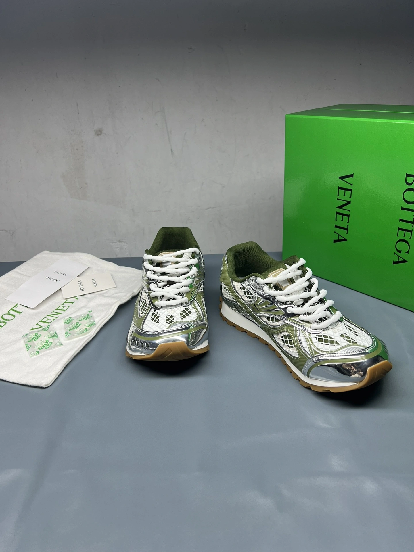 &OOBB-- V595t1 741357V2X402848 item:D-X000G0376
