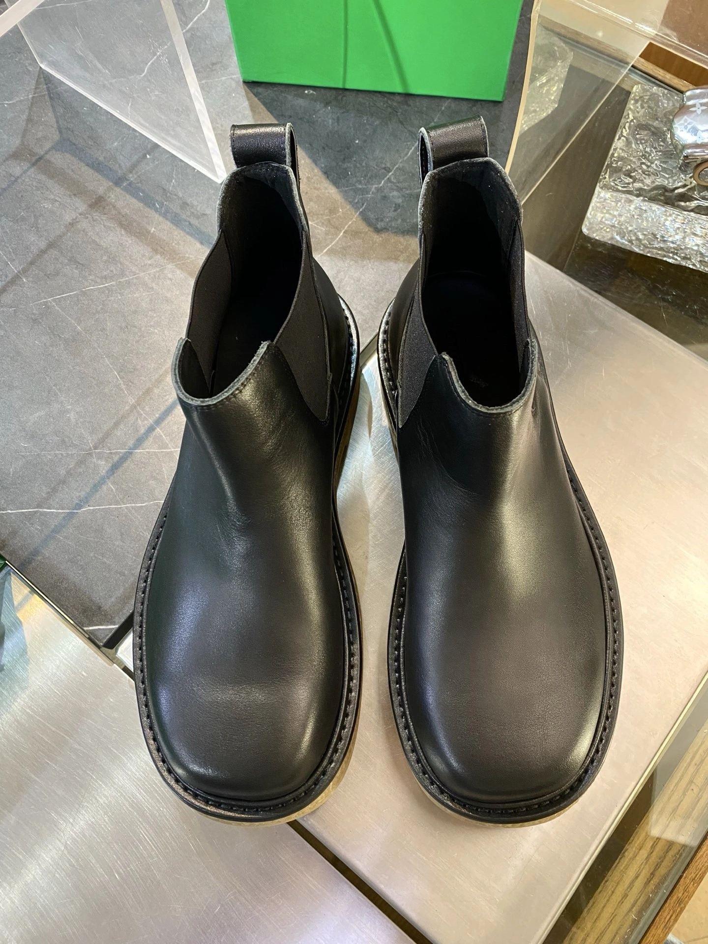 OOBB-- V595t1 806937V2WT01000 Haddock Calfskin item:E-X332K1223