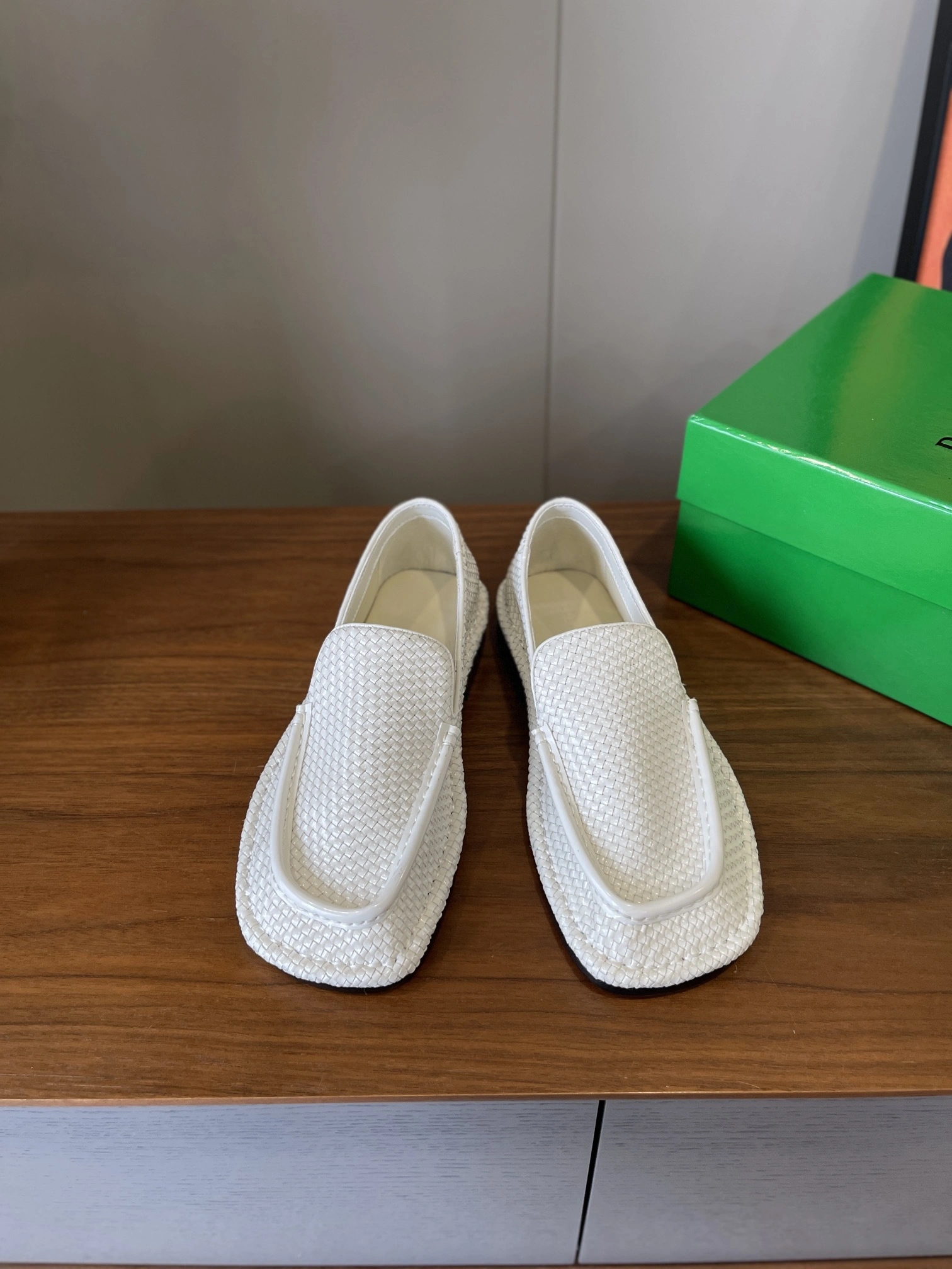 OOBB-- V595t1 827137V5R709031 sheepskin item:E-XW03J2924