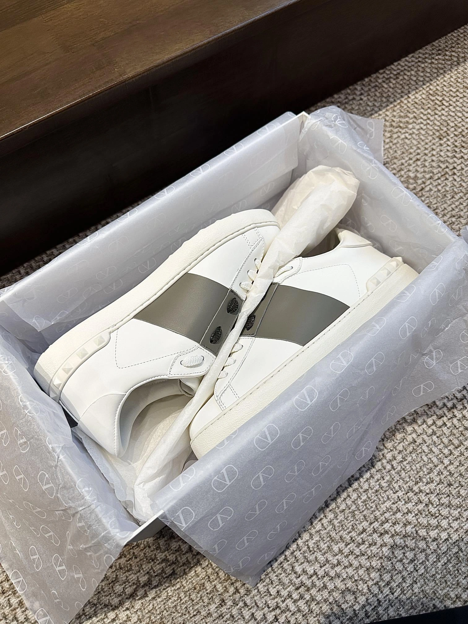 OOBB-- VW2S0781BLUP80 cowhide item: D-X158B2375