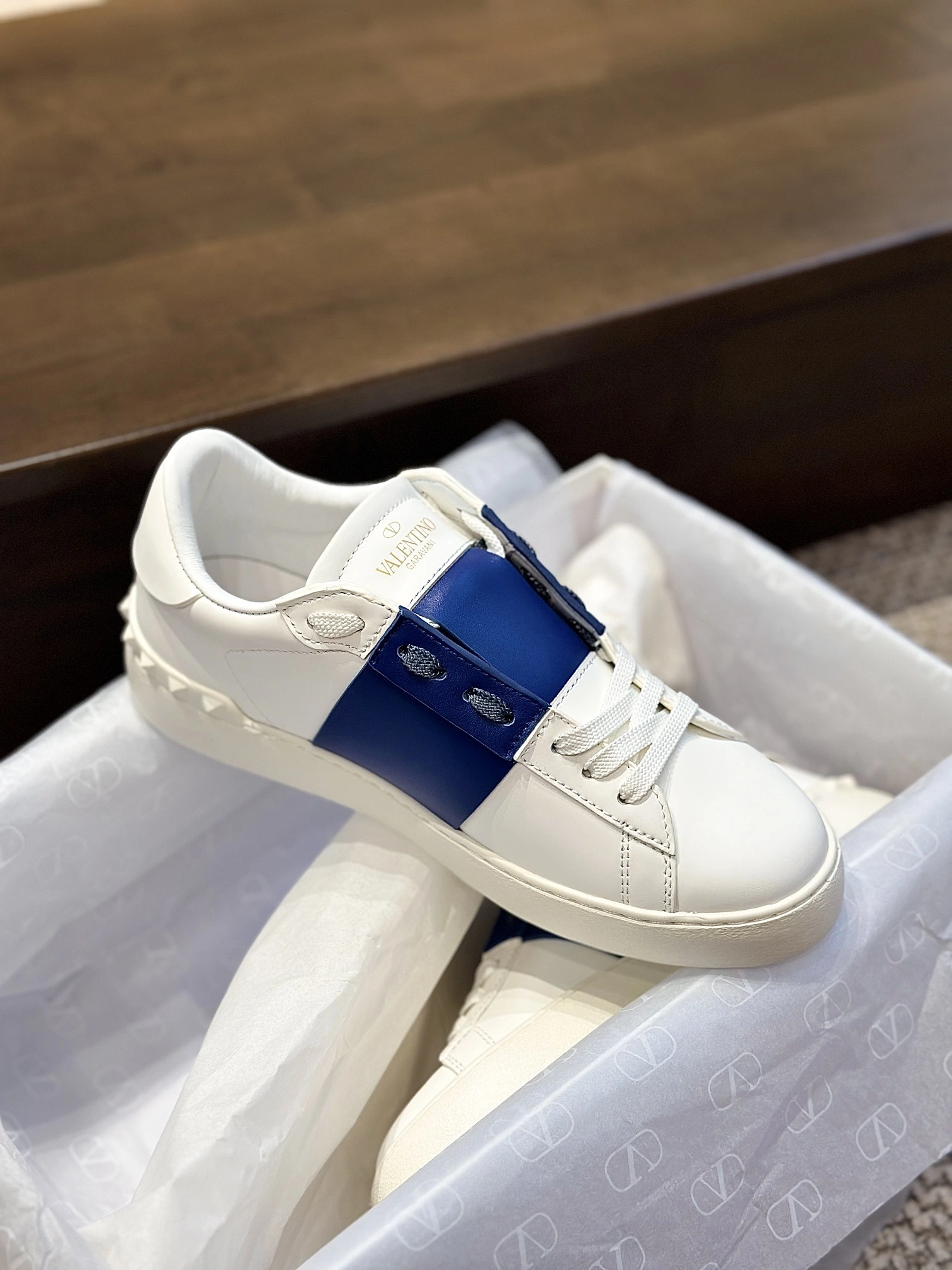 OOBB-- VY2S0830BLU46P cowhide item: D-X158B2376