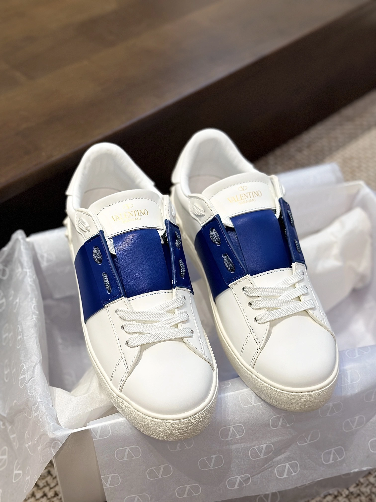 OOBB-- VY2S0830BLU46P cowhide item: D-X158B2376