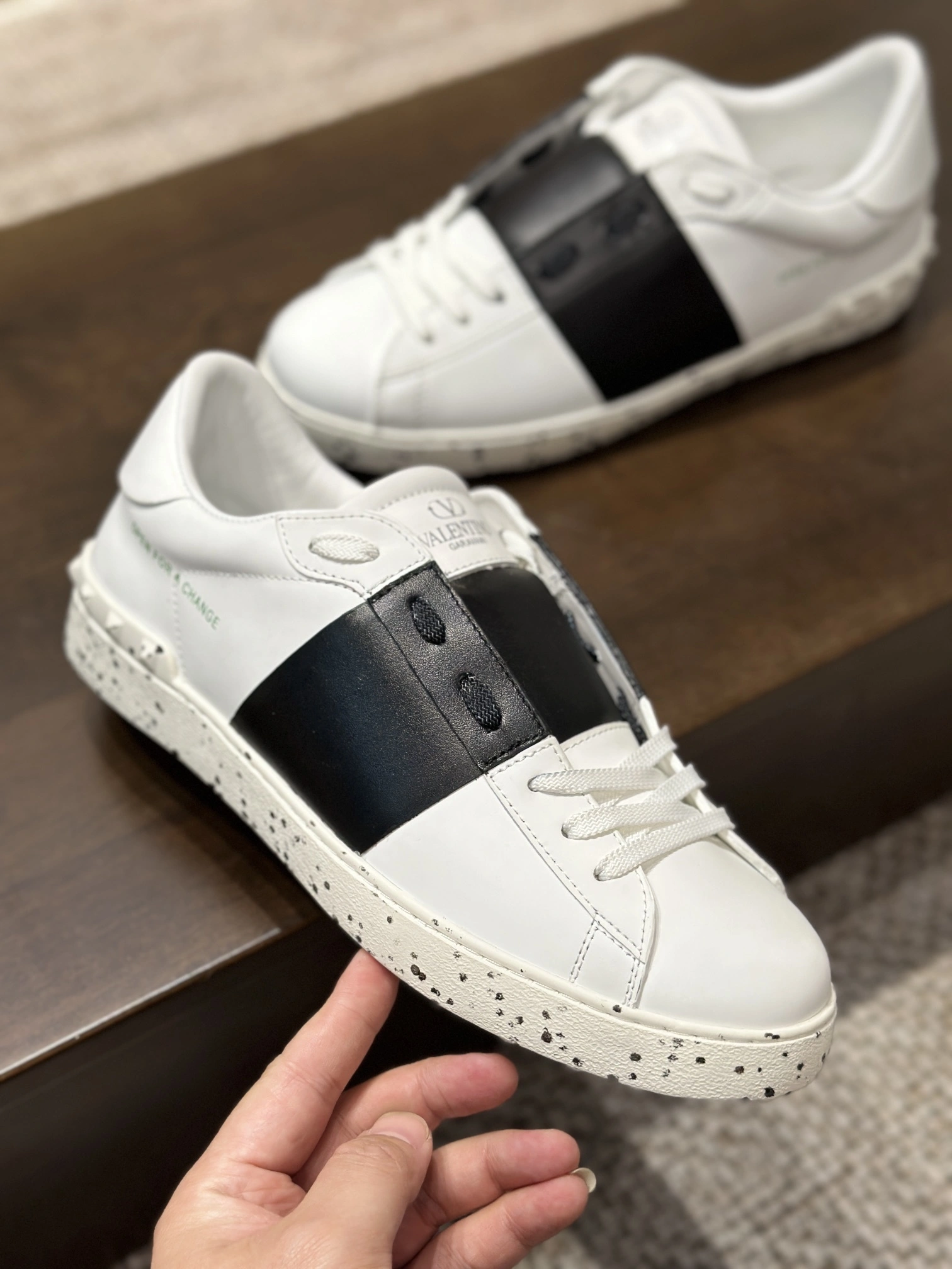 OOBB-- XY2S0830PUDA01 cowhide item: D-X158B2385