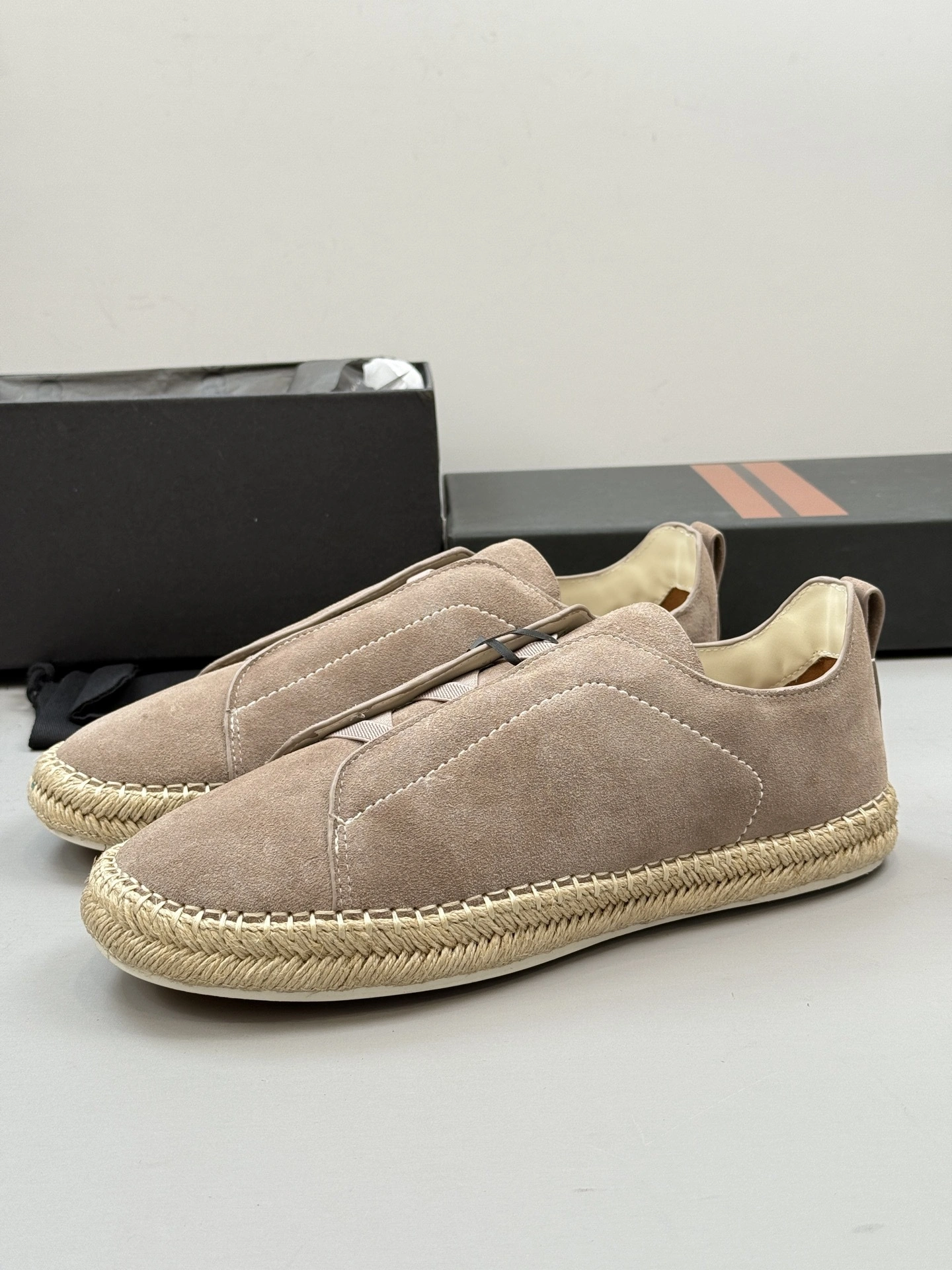 OOBB-- Z5691 LHCSR-S5970Z-ADS Calfskin cowhide item:E-X000I0536