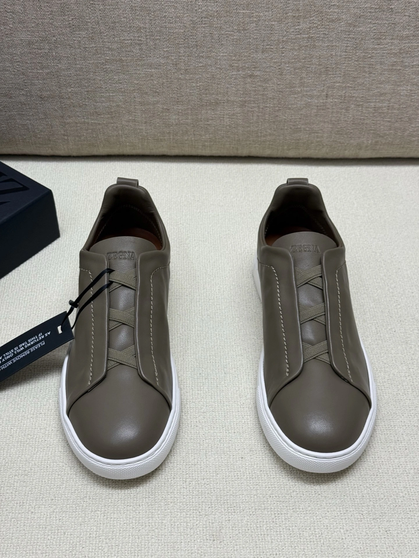 OOBB-- Z5691 LHCVO-S4667Z-TAU TRIPLE STITCH™ SECONDSKIN Calfskin item:E-X000I0533