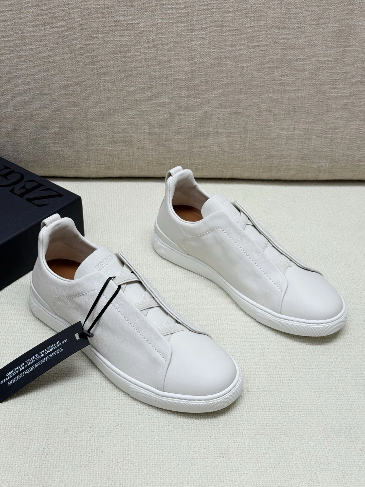 OOBB-- Z5691 LHOTA-S5207 Z-PAN TRIPLE STITCH™ SECONDSKIN Calfskin item:E-X000I0532