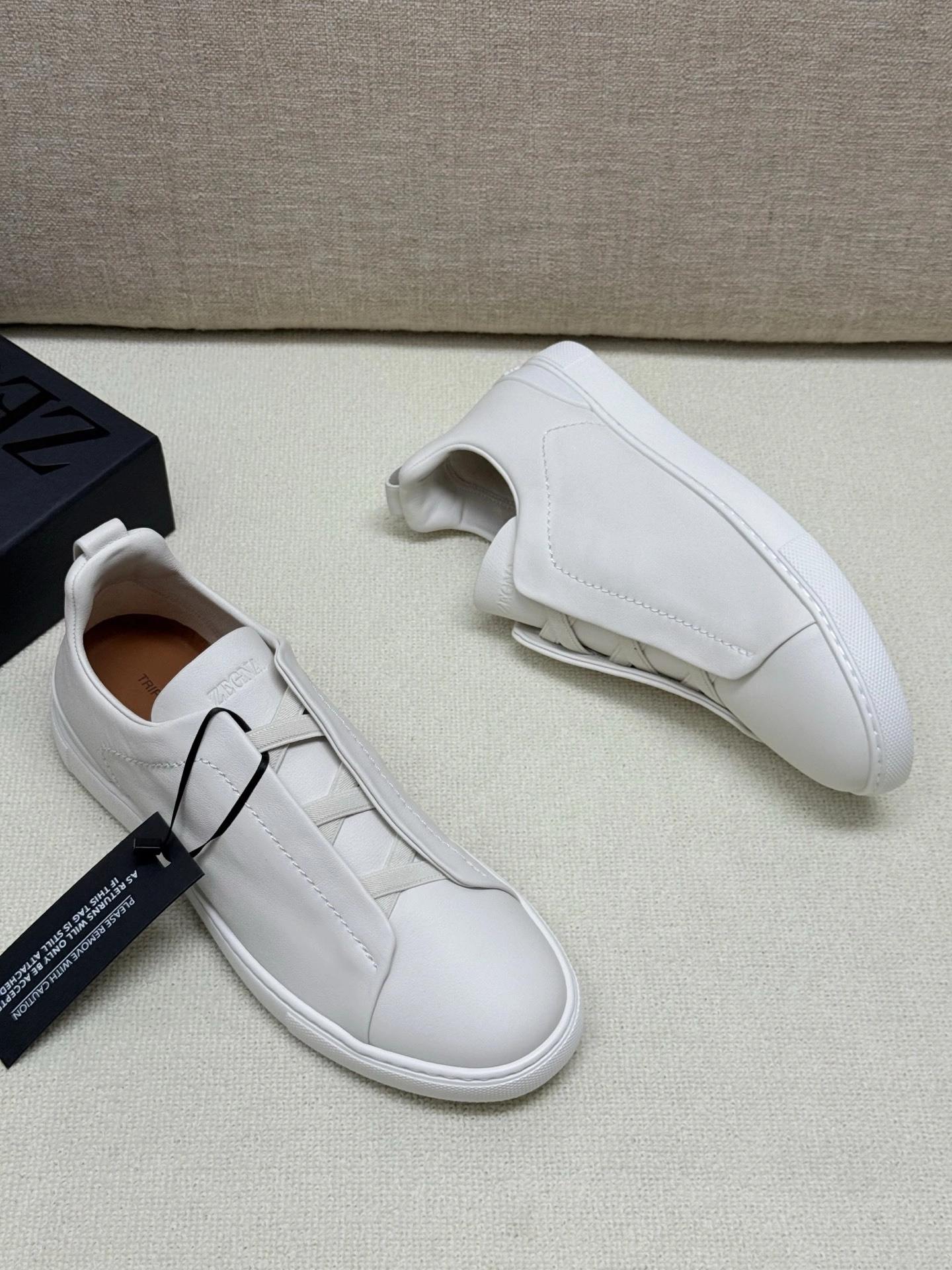 OOBB-- Z5691 LHOTA-S5207 Z-PAN TRIPLE STITCH™ SECONDSKIN Calfskin item:E-X000I0532