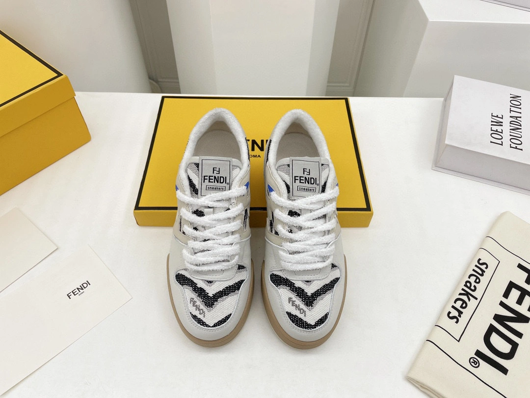 OOBB-- cowhide 2colour item : B-X035B1335L-2