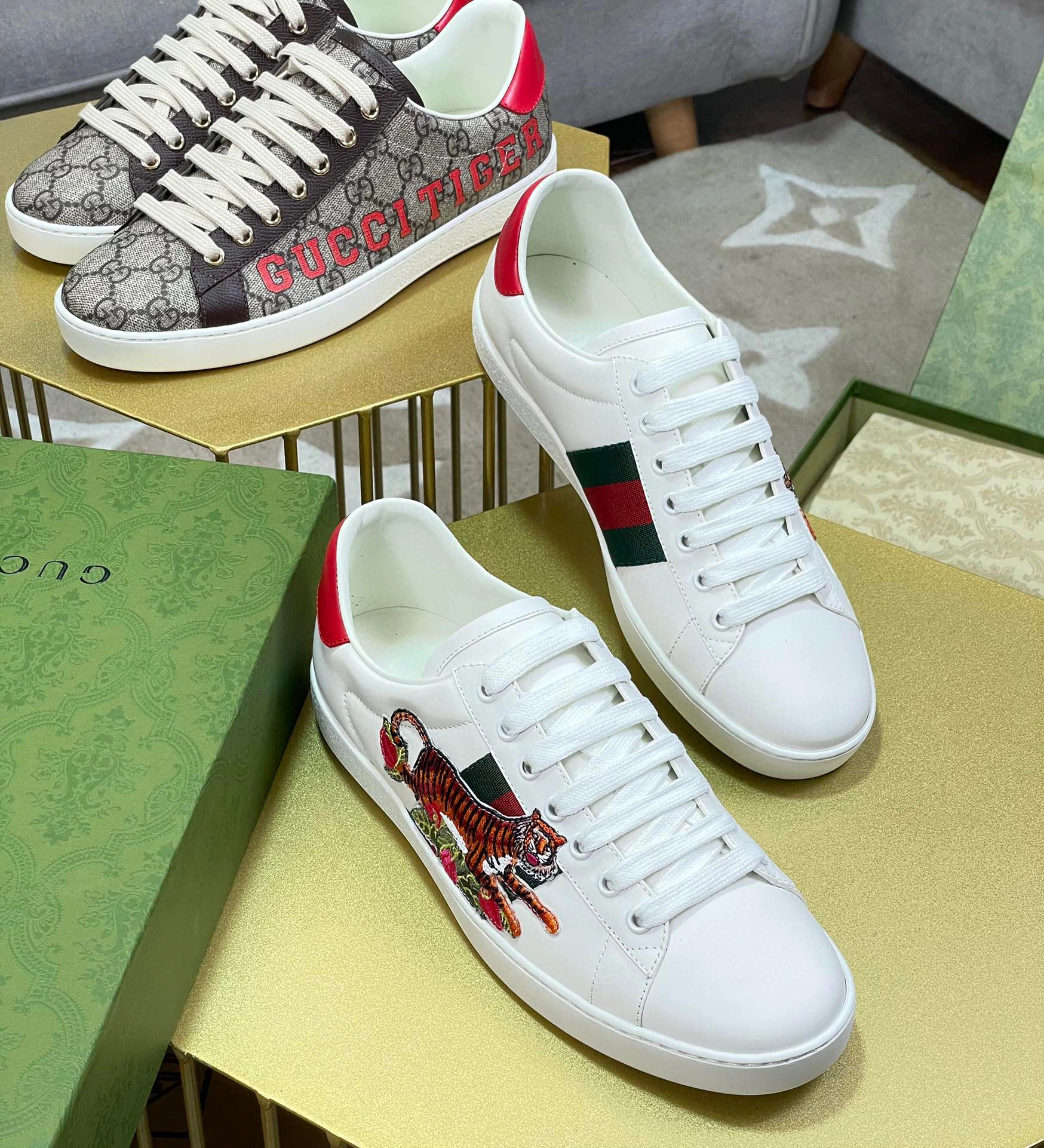 OOBB-- embroidery item : B-X013B1301L