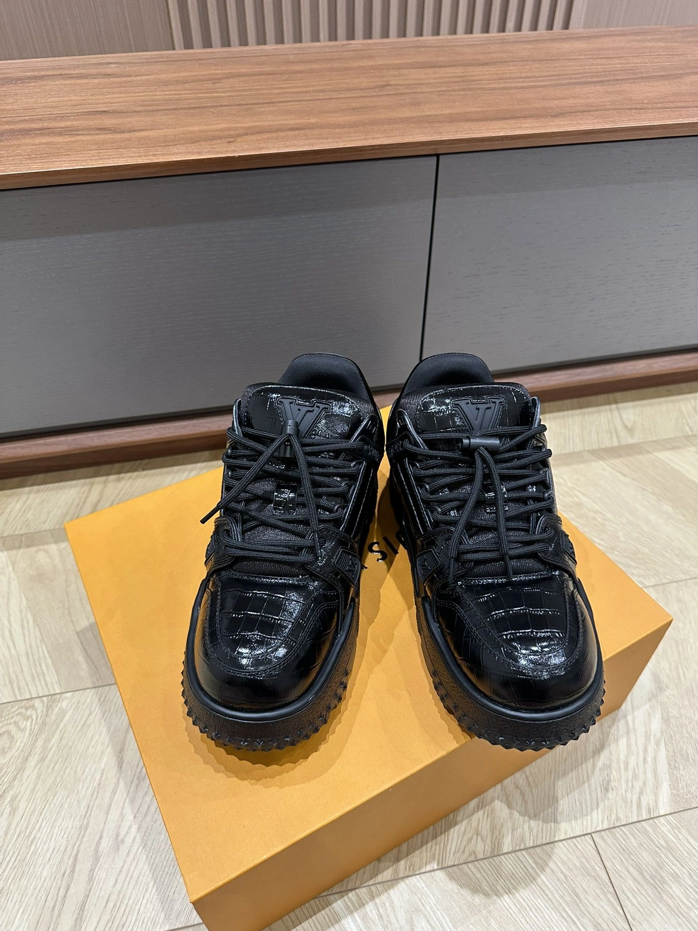 OOBB-- item:C-X003H1009Y