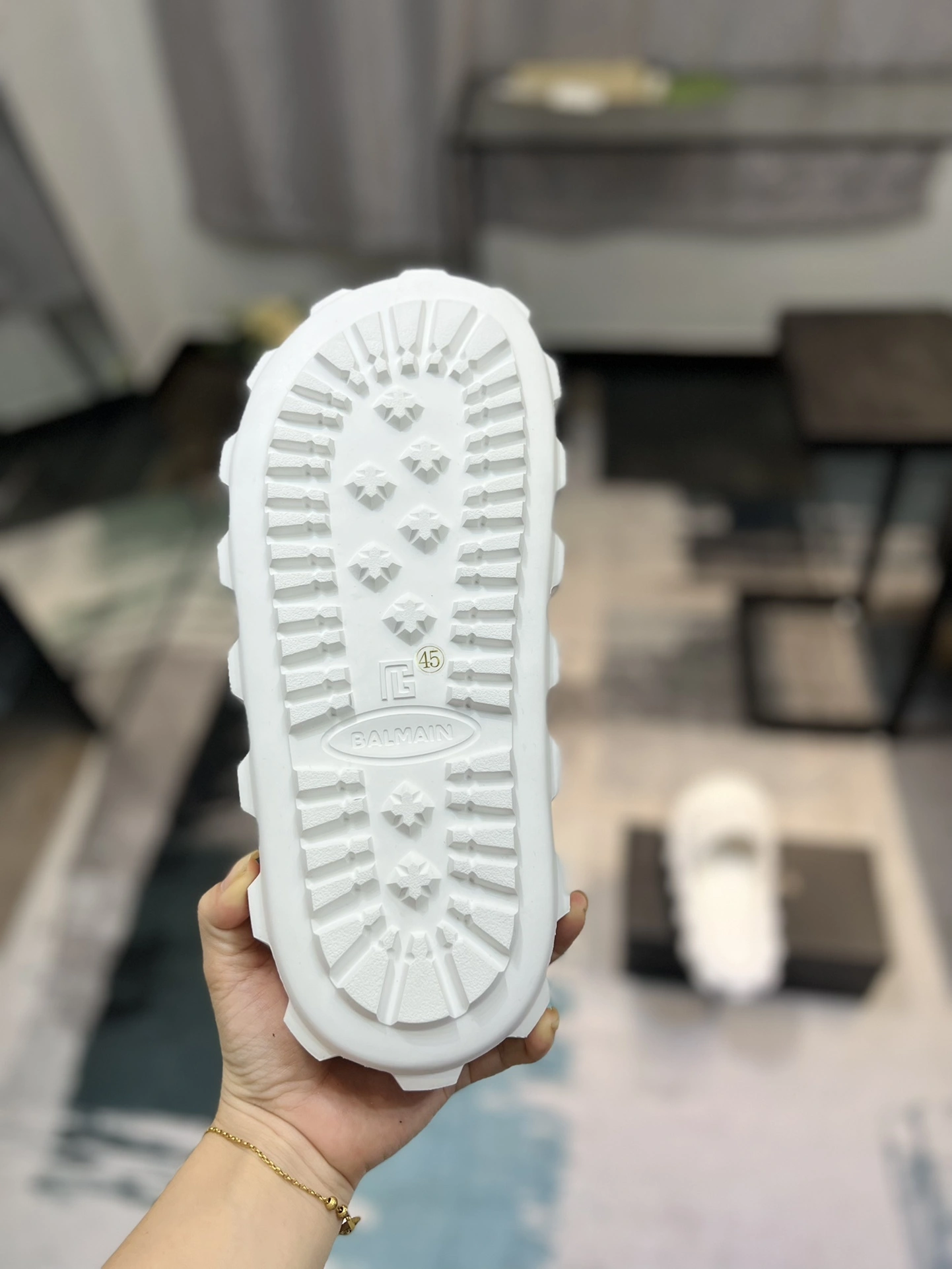 OOBB-- item:C-X158F0619Y