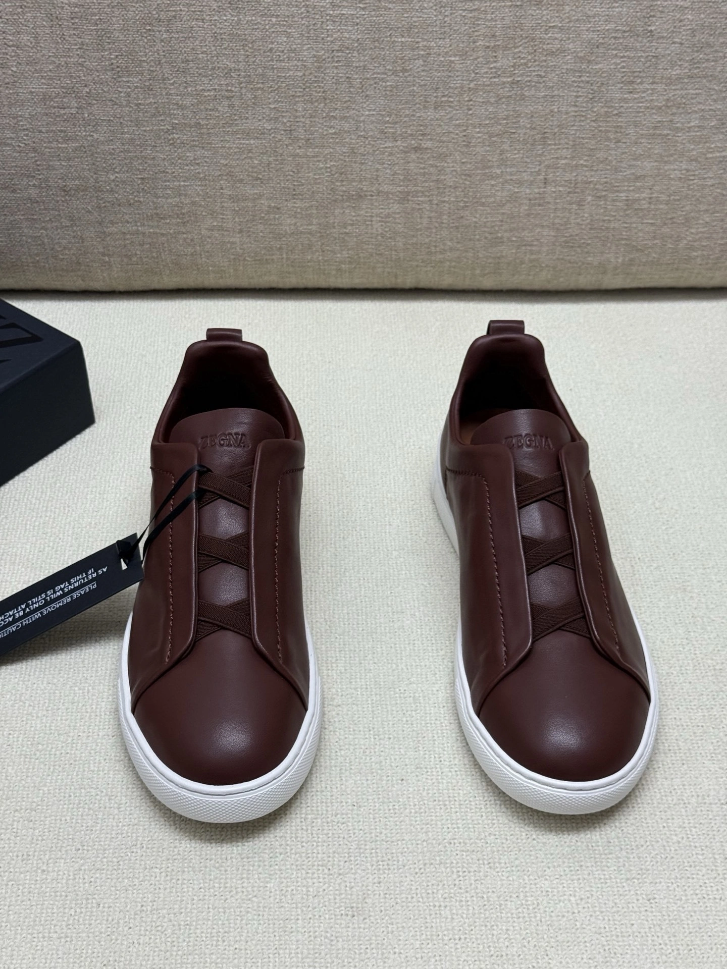 OOBB-- z5691 LHOTA-S5207Z-RVT TRIPLE STITCH™ SECONDSKIN Calfskin item:E-X000I0531