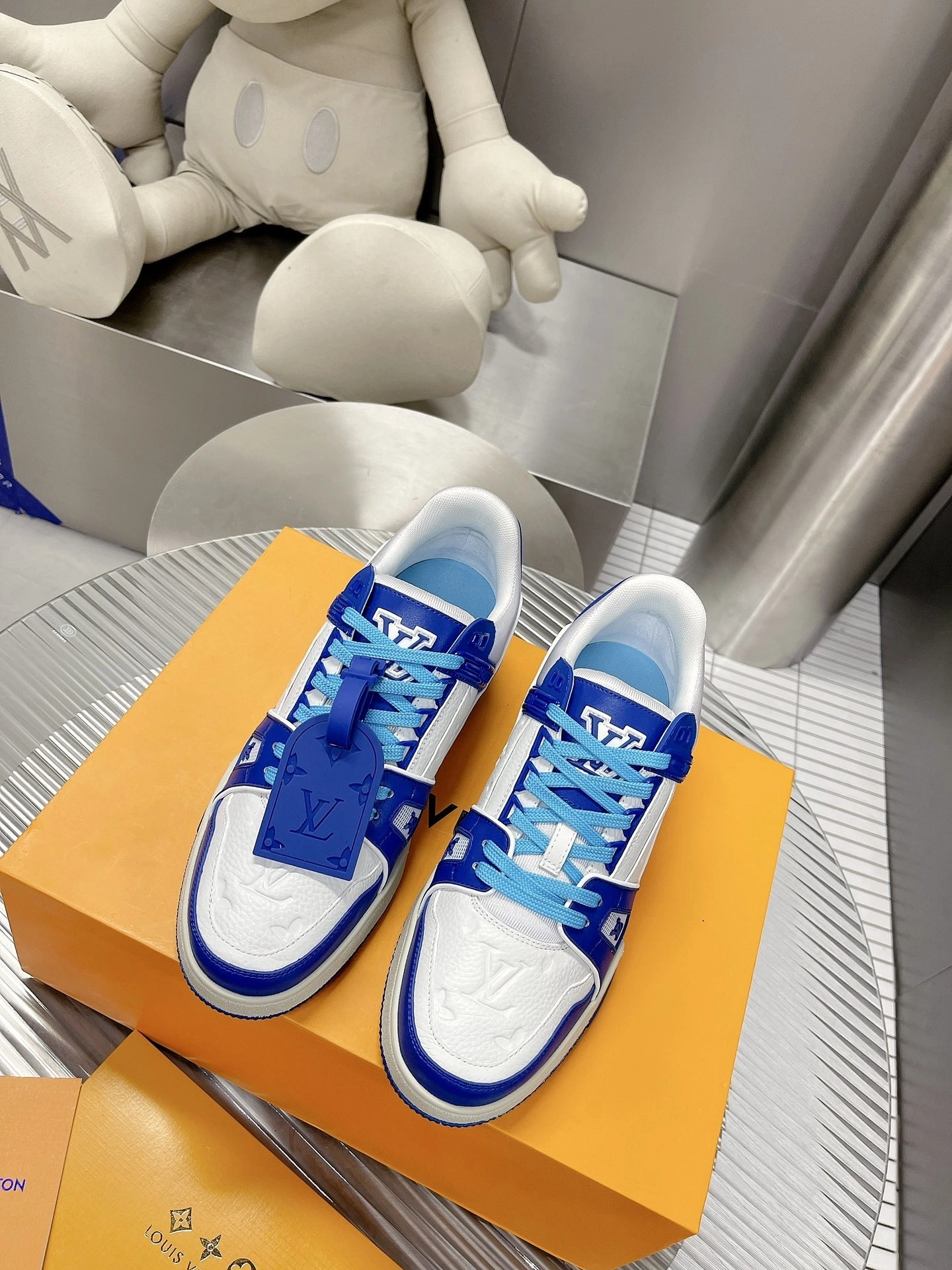 OOBB- 1A813N high quality version Trainer item:B-X000G2031H
