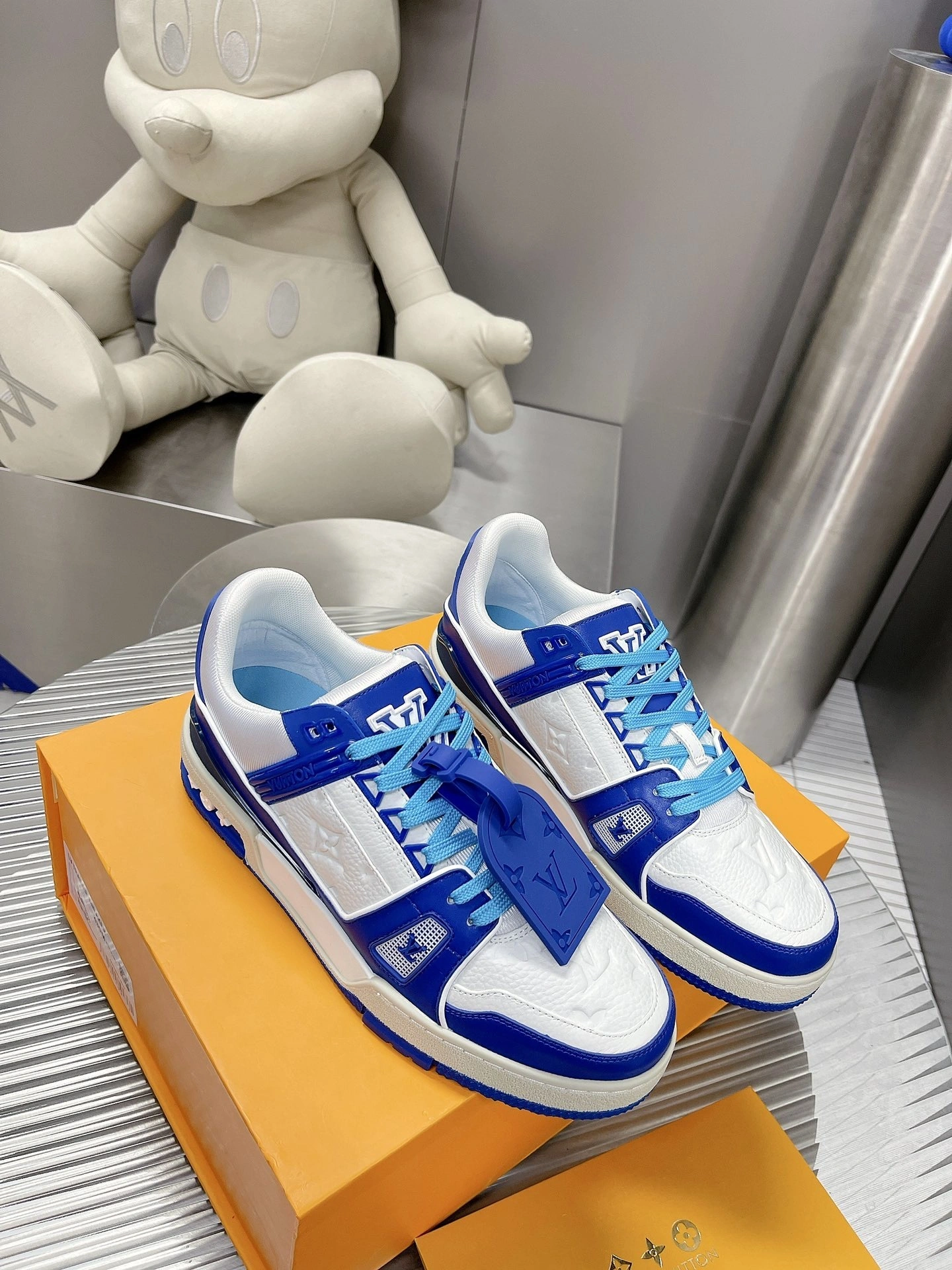OOBB- 1A813N high quality version Trainer item:B-X000G2031H