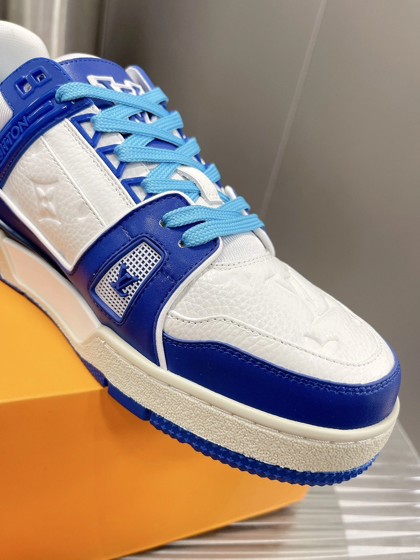 OOBB- 1A813N high quality version Trainer item:B-X000G2031H