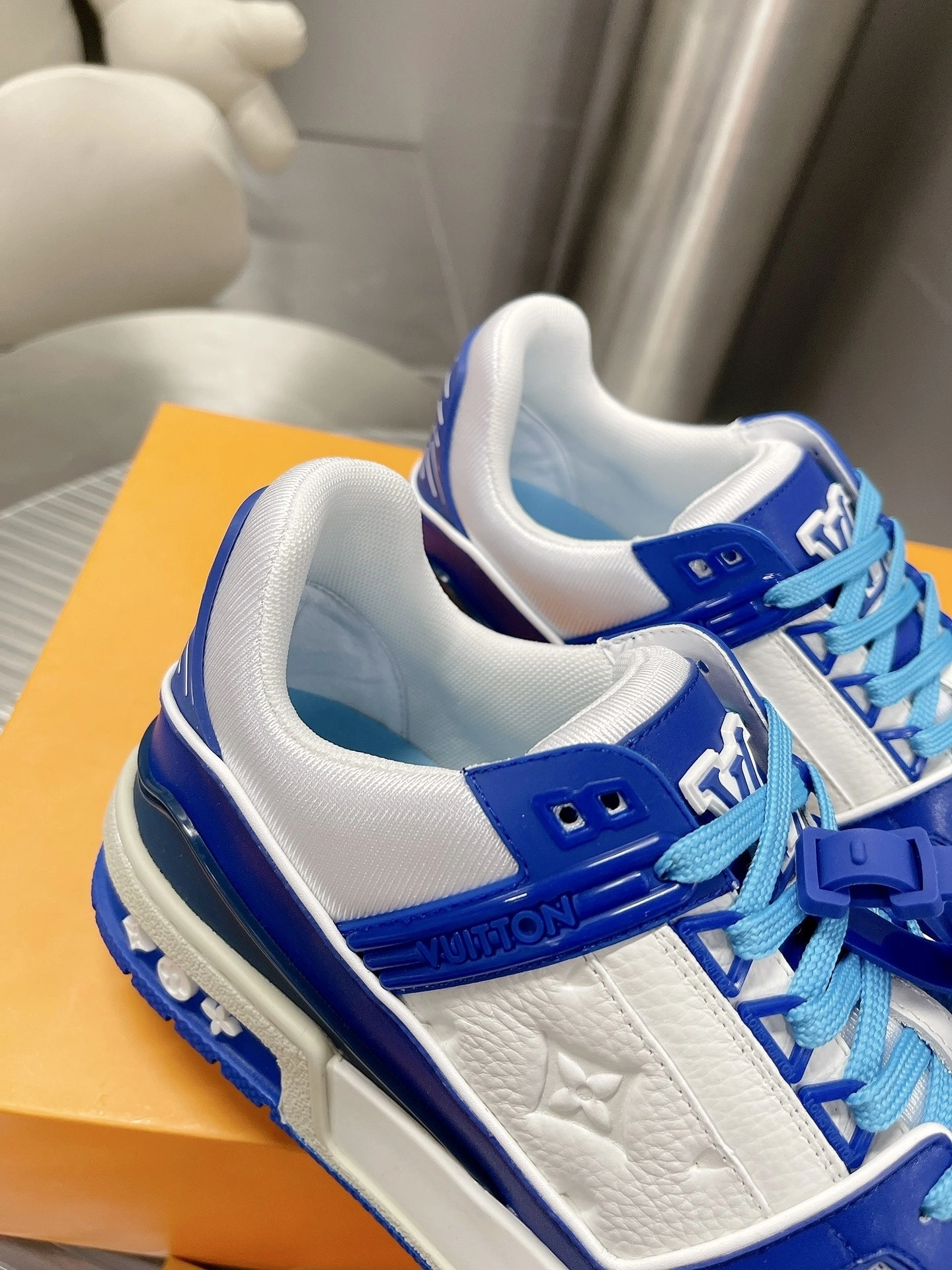 OOBB- 1A813N high quality version Trainer item:B-X000G2031H
