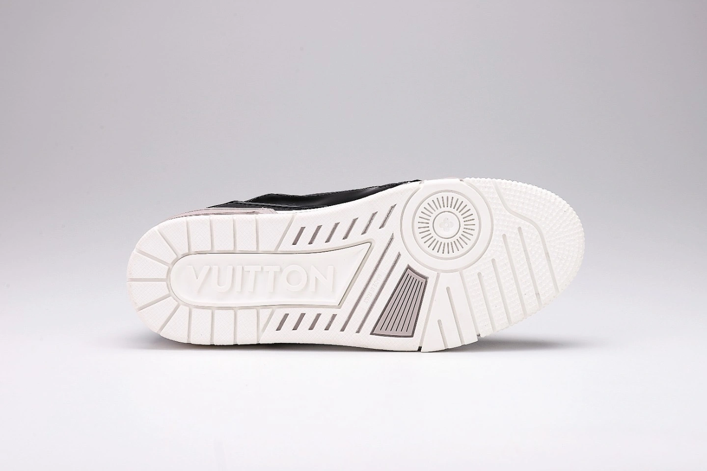 OOBB- 1A8IJU Trainer item:B-X000D15H-24