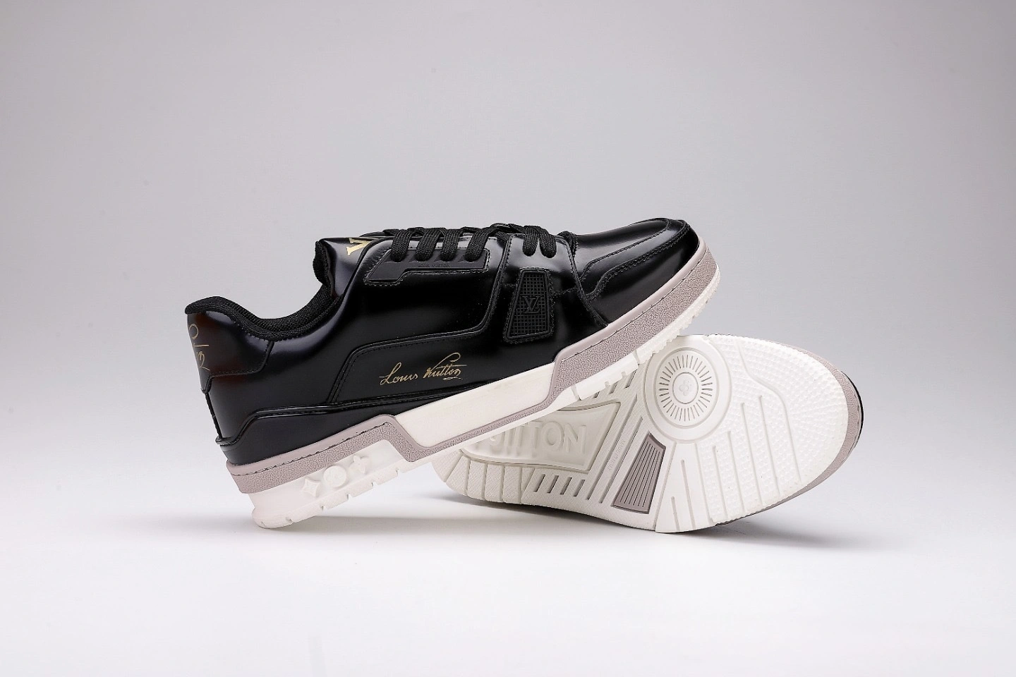OOBB- 1A8IJU Trainer item:B-X000D15H-24