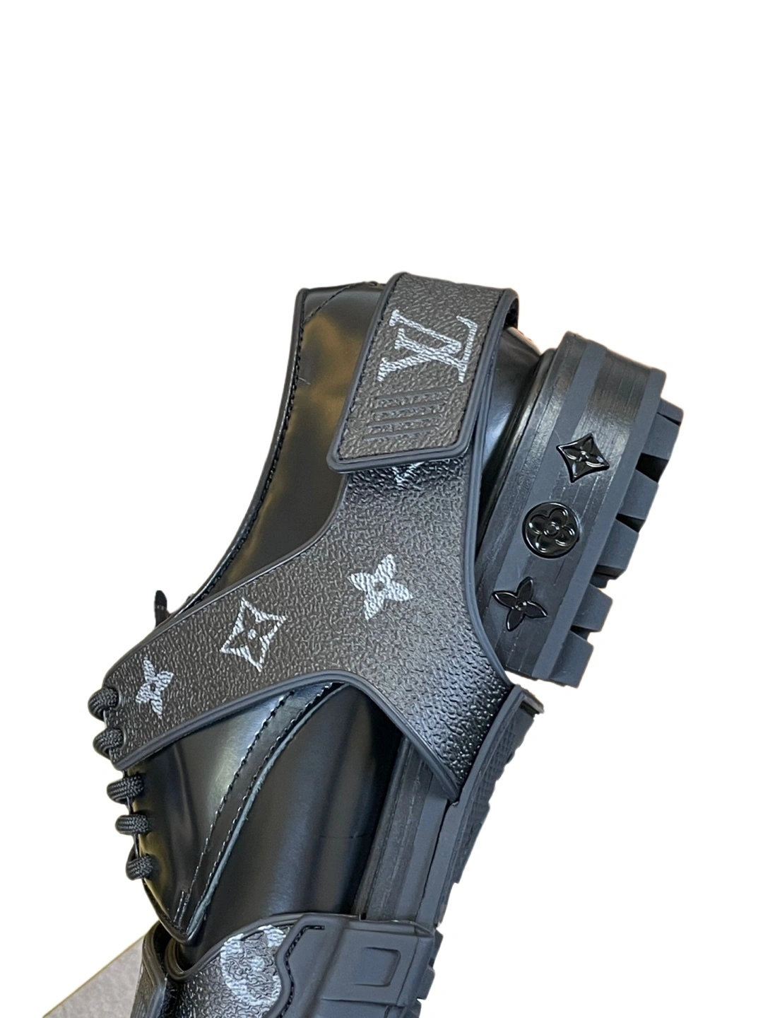 OOBB — 1A8JKV item:C-X000C07121