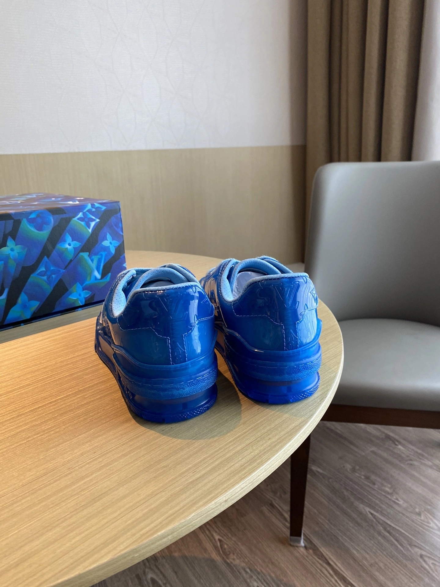OOBB- 1A8KK4 high quality version Trainer item:B-X000G2027H