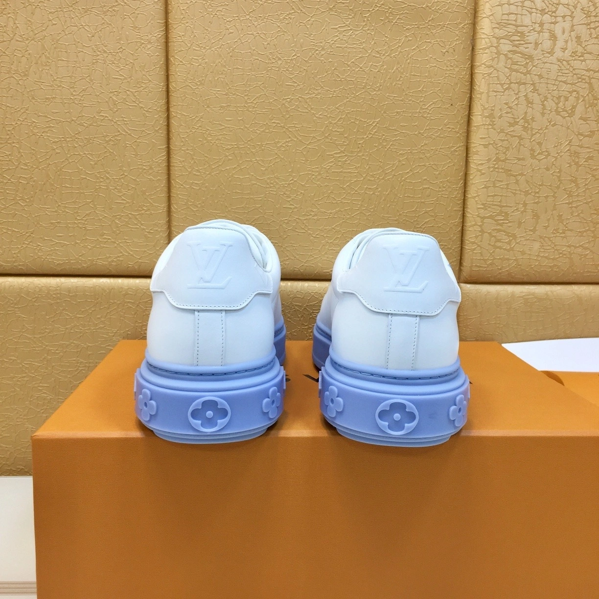 OOBB- 1A8MZ7 TimeOut item:B-X001G2032H