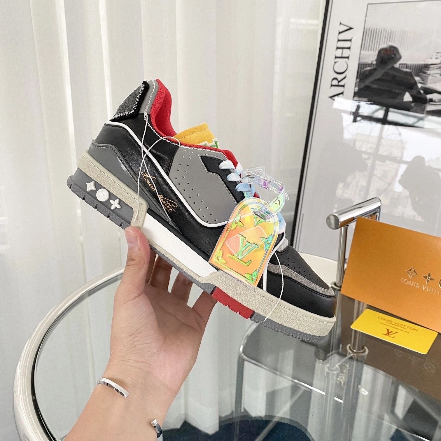 OOBB- 1A8Q95 Trainer item:B-X315D14H-18