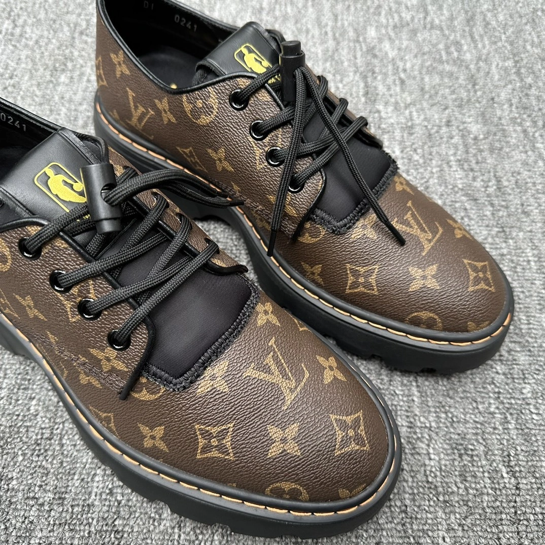 OOBB- 1A904B Monogram item: D-X158B2315
