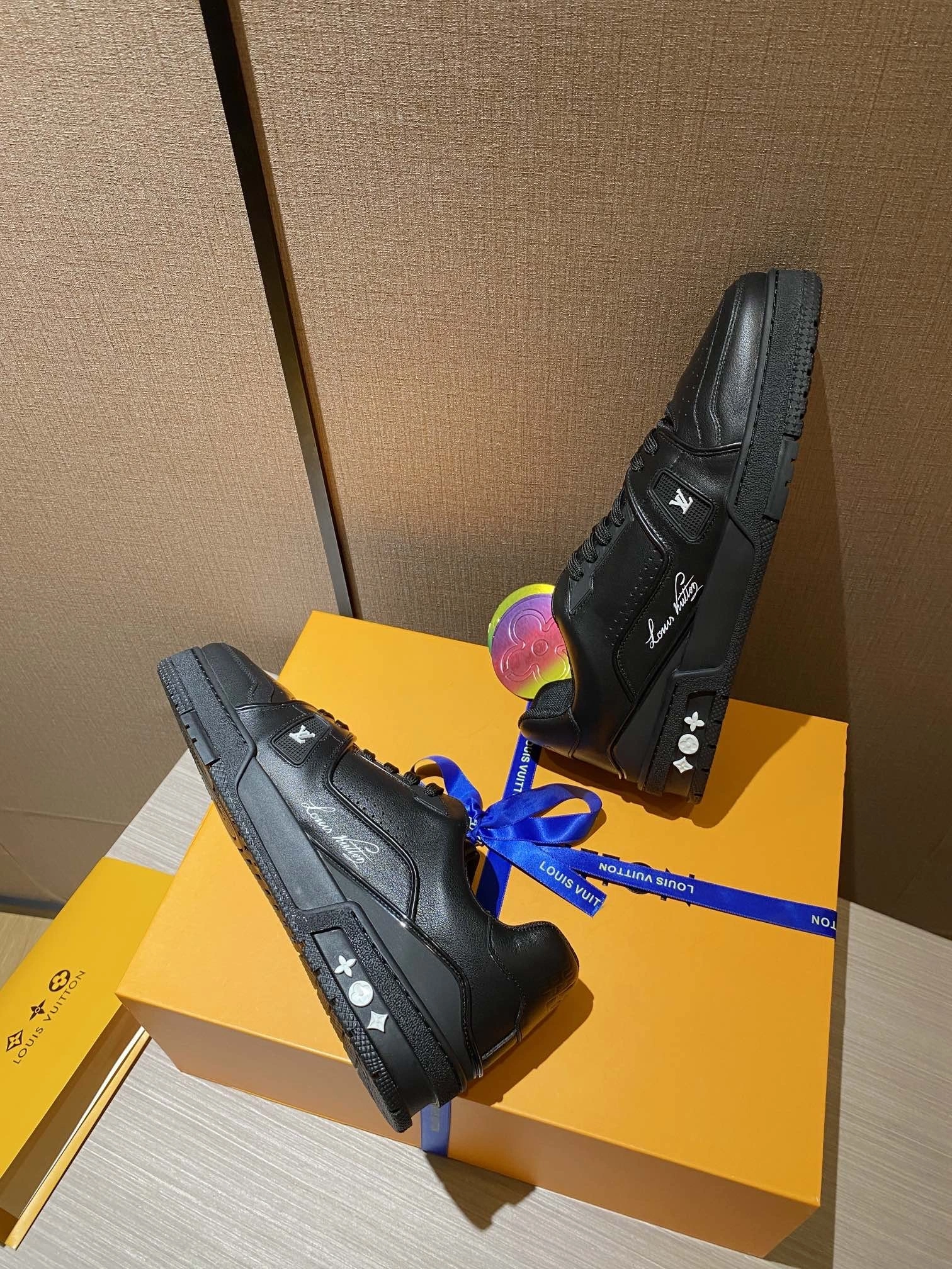 OOBB- 1A9AFU Trainer item:B-X315D14H-37