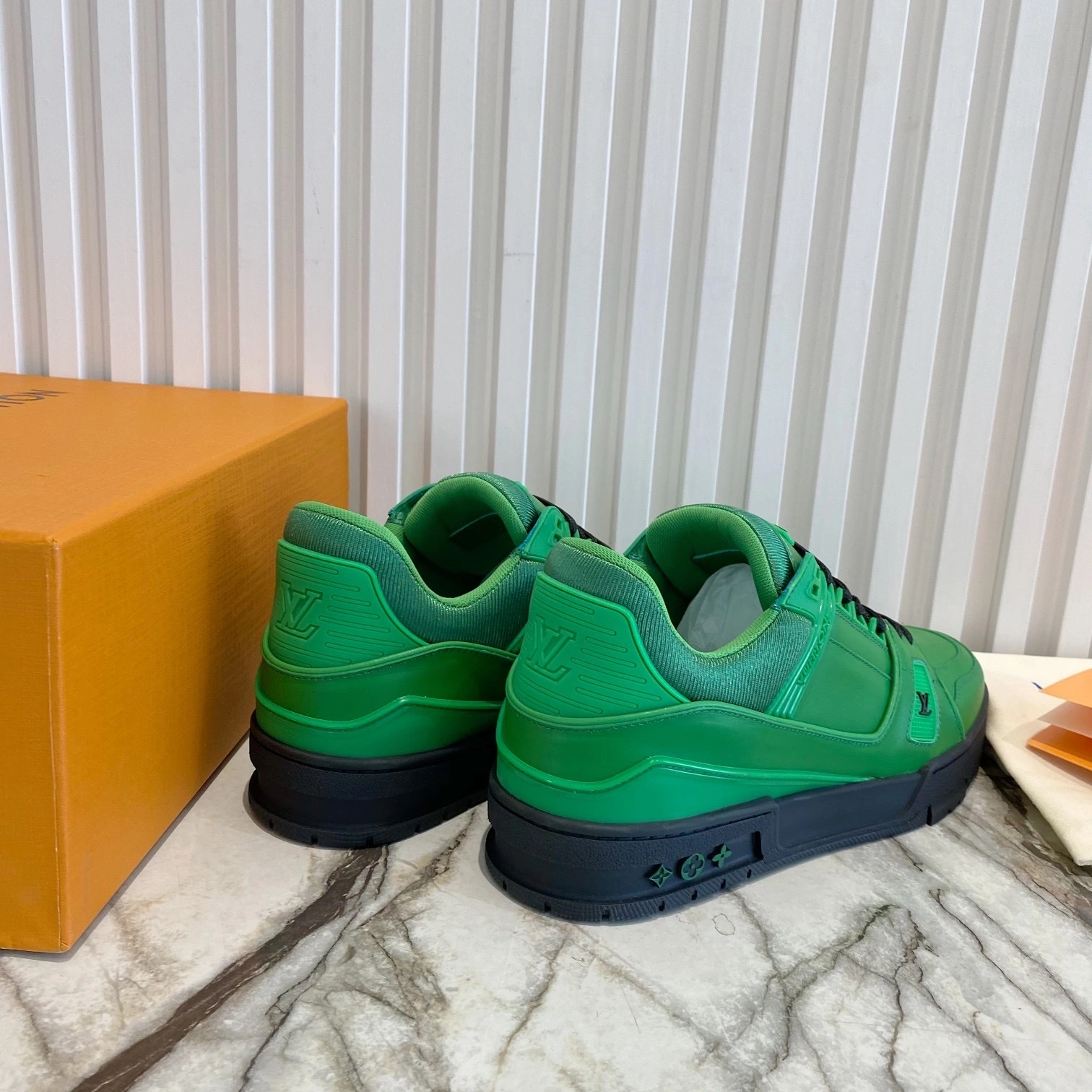 OOBB- 1A9FHY Trainer item:B-X315D15H-23