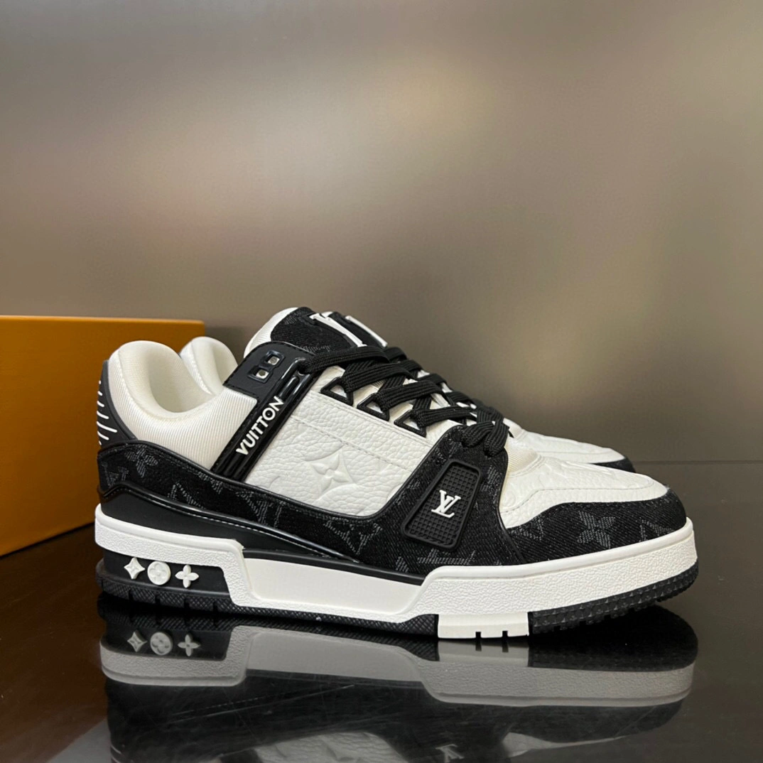 OOBB- 1AAVUN TRAINER Calfskin item: B-X158L1334A