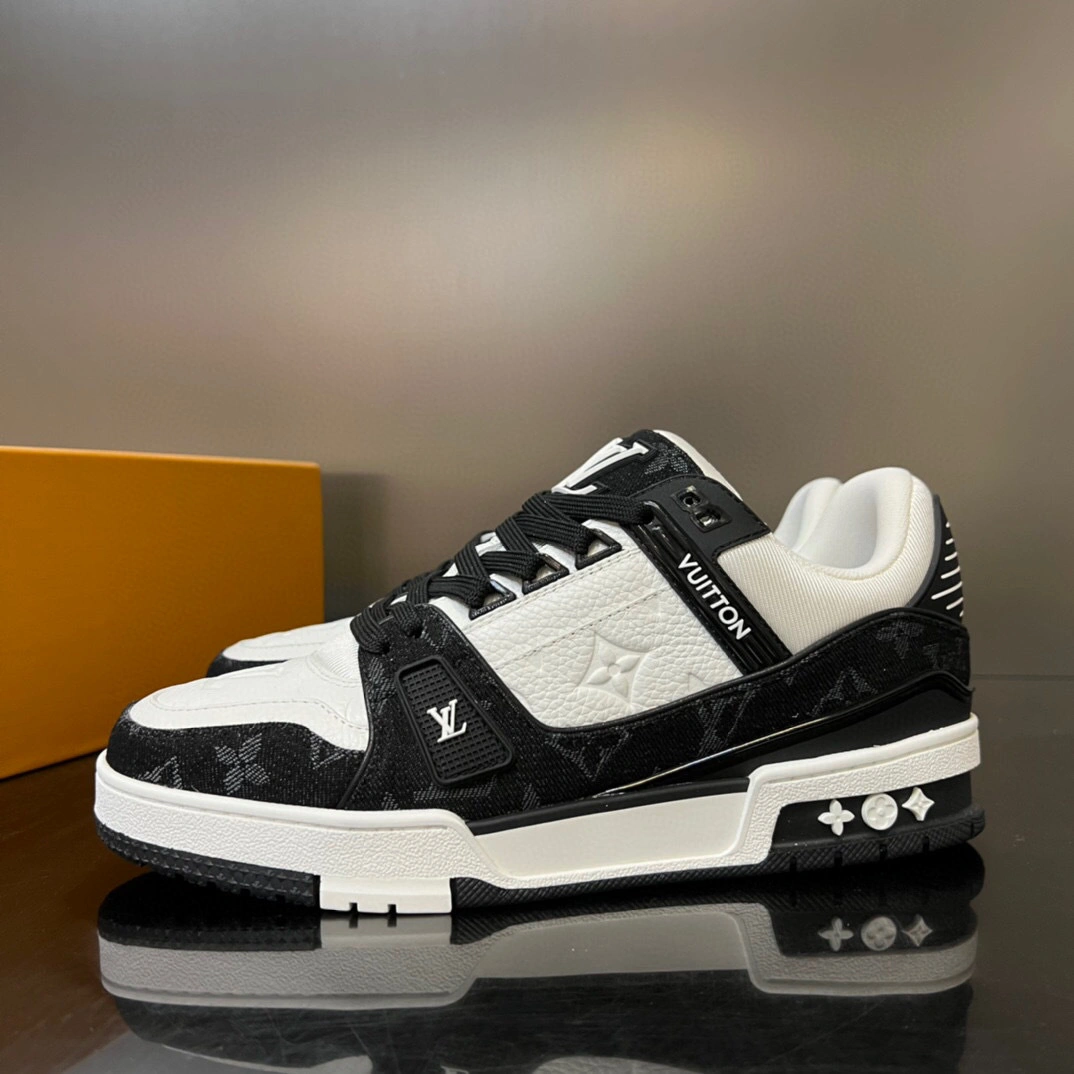 OOBB- 1AAVUN TRAINER Calfskin item: B-X158L1334A