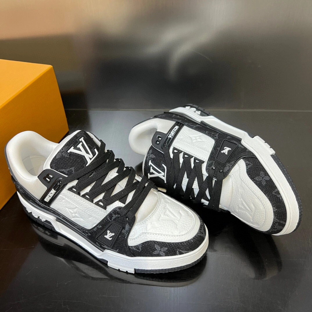 OOBB- 1AAVUN TRAINER Calfskin item: B-X158L1334A